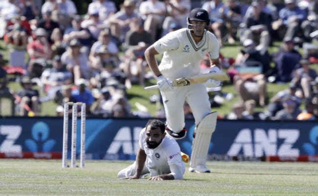 IND vs NZ 2nd Test: गेंदबाजों की मेहनत पर बल्लेबाजों ने फेरा पानी, क्या हार को रोक पाएगी टीम इंडिया