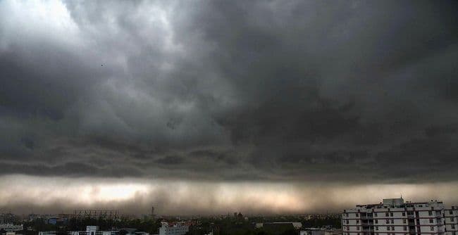 नेपाल की बारिश और मॉनसून की सक्रियता ने बढ़ाया उत्तर बिहार में बाढ़ का खतरा, 4 अगस्त तक मूसलाधार बारिश के आसार