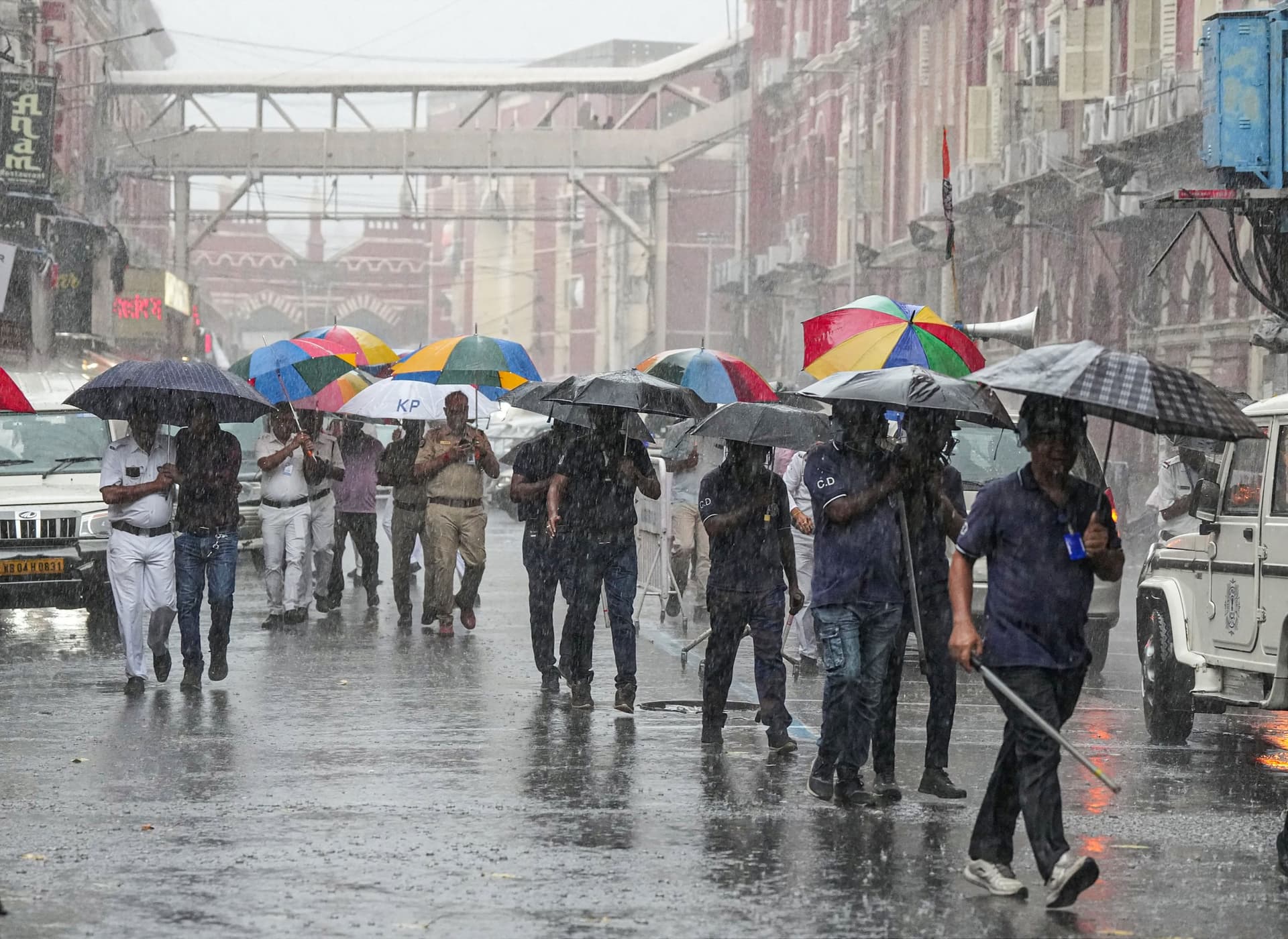 Weather Forecast: इन राज्यों में होगी भारी बारिश, जानें रविवार को कैसा रहेगा आपके इलाके का मौसम