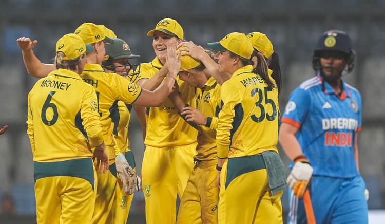 INDW vs AUSW: भारतीय महिला टीम की 190 रनों से करारी हार, ऑस्ट्रेलिया ने किया क्लीन स्वीप