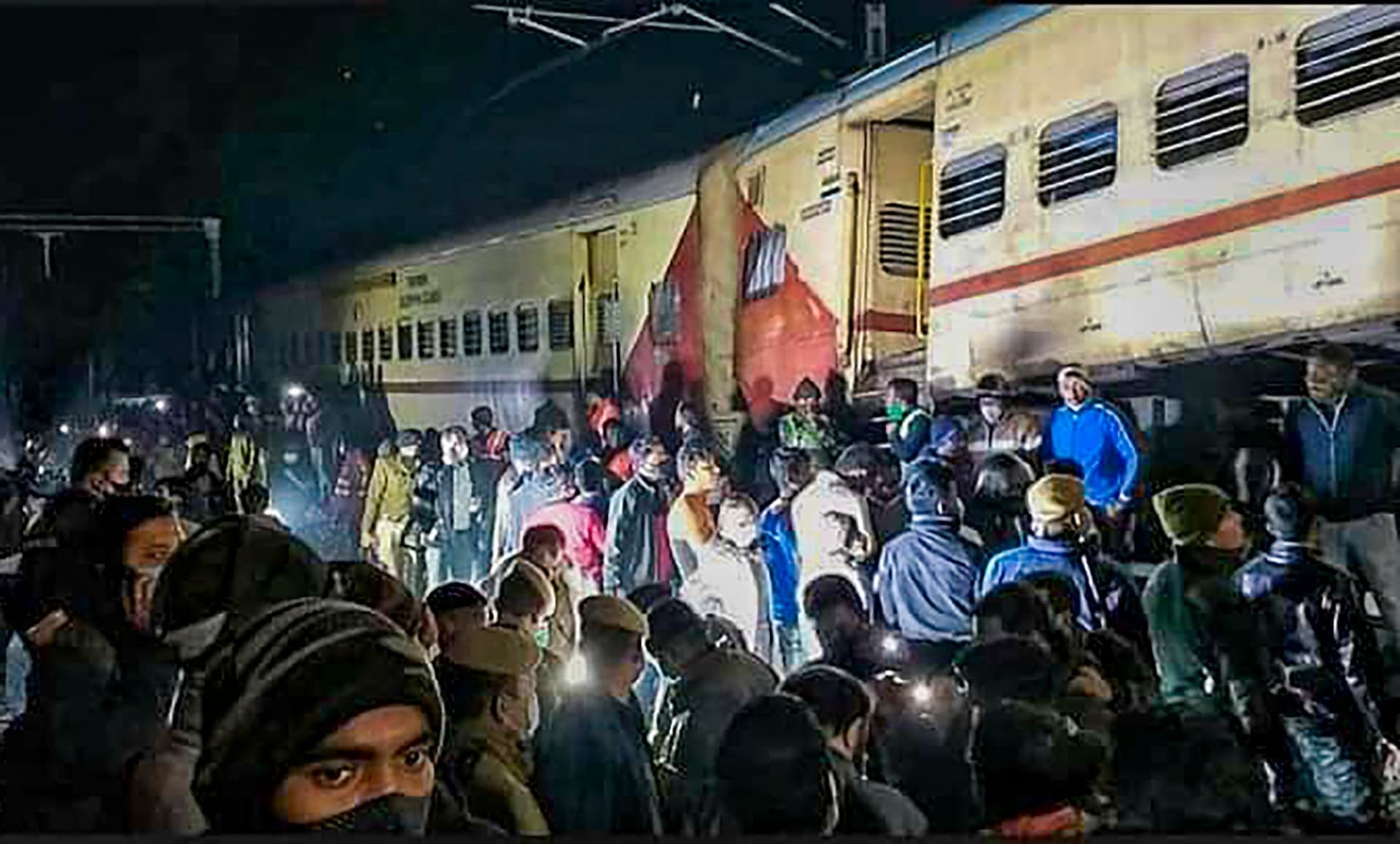 Odisha Train Accident: सीबीआई ने शुरू की बालासोर ट्रेन हादसे की जांच, प्राथमिकी दर्ज