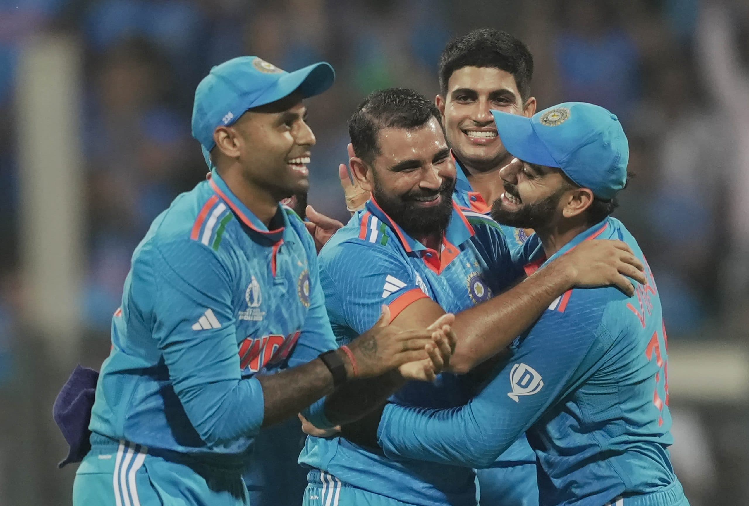 World Cup 2023: पीएम नरेंद्र मोदी और योगी ने दी टीम इंडिया को जीत की बधाई, बताया 'अजेय'