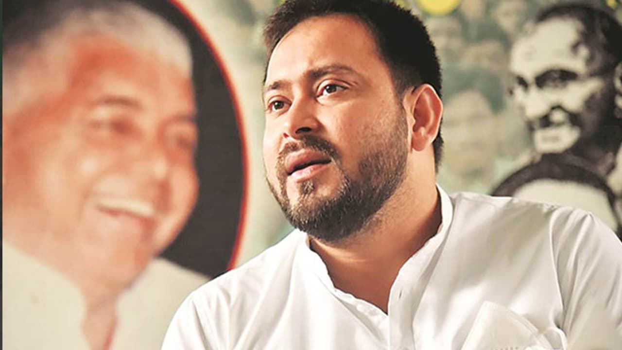 ​तेजस्वी ने नीतीश कुमार को मुख्यमंत्री डिबेट की दी खुली चुनौती, बिहार चुनाव में नई परंपरा शुरू करने की मंशा