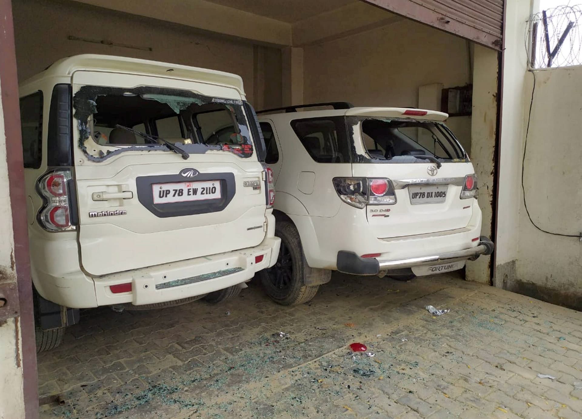 Kanpur Encounter : दबिश से पहले दुबे को आया था थाने से फोन? पकड़े गये गैंगस्टर के गुर्गे ने किया ये बड़ा खुलासा