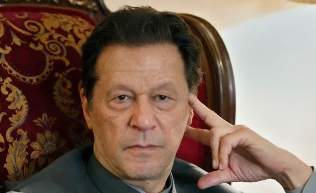 Pakistan: सबसे ज्यादा सीट जीतकर भी नहीं बन पाएगी PTI की सरकार? जानें कहां फंस गया पेंच