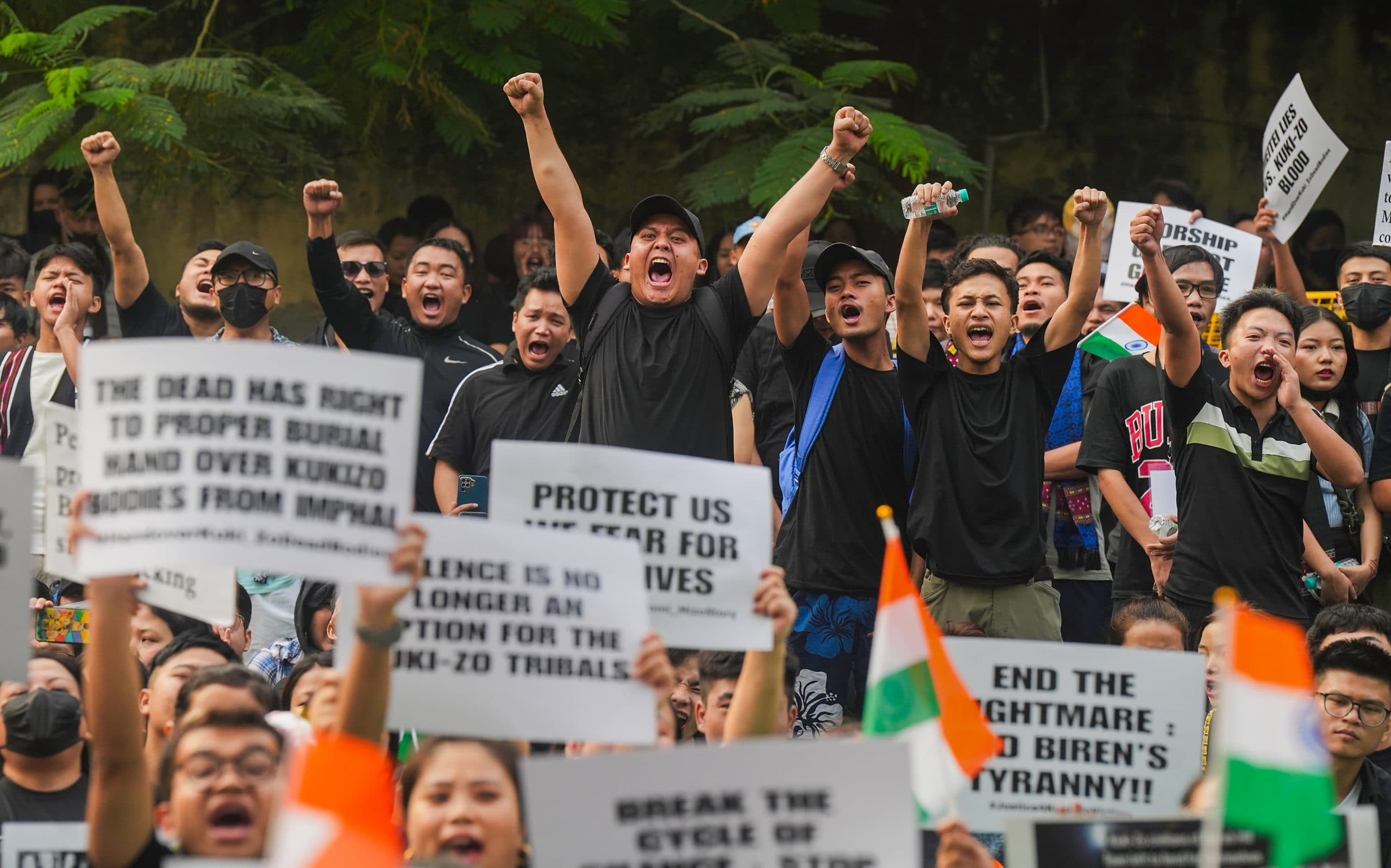 Manipur Violence: मणिपुर में हिंसा के बाद इंटरनेट सर्विस फिर बंद, जानें कैसे हैं हालात