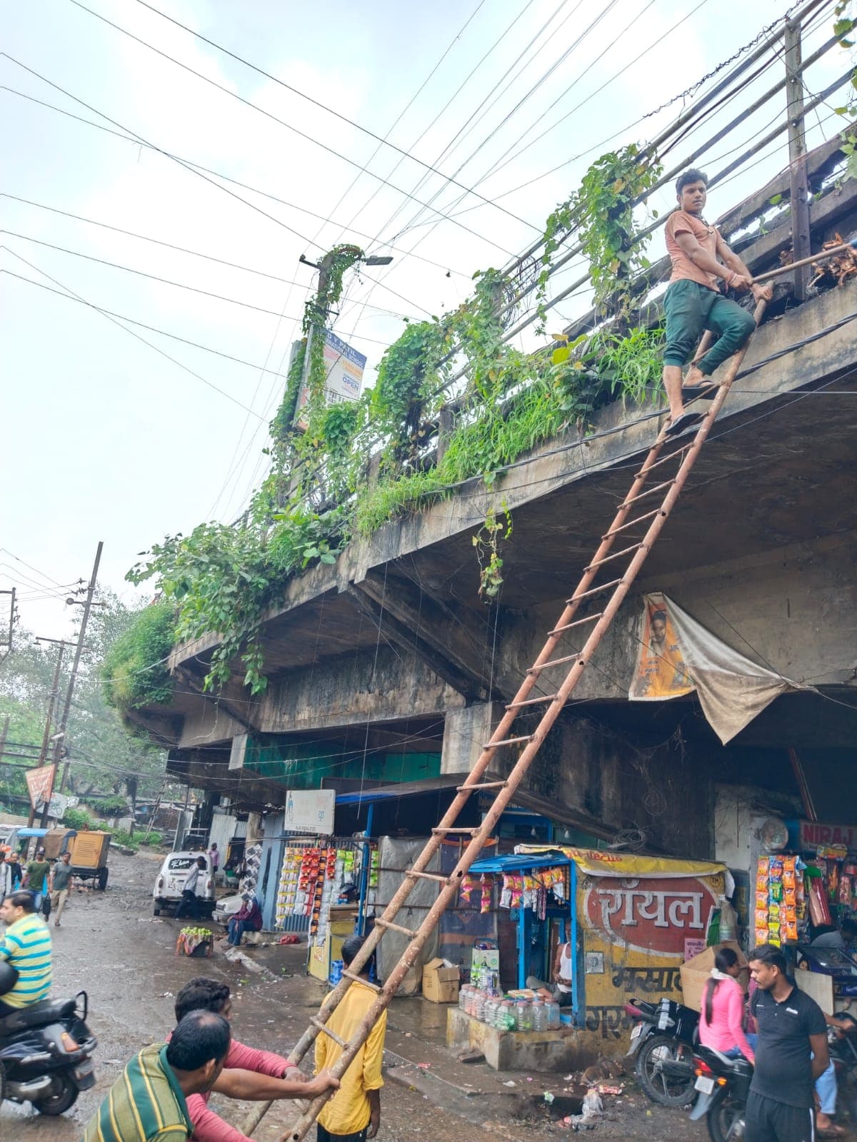 धनबाद की लाइफलाइन बैंकमोड़ ओवरब्रिज दो माह तक रहेगा बंद, नहीं चलेंगी गाड़ियां