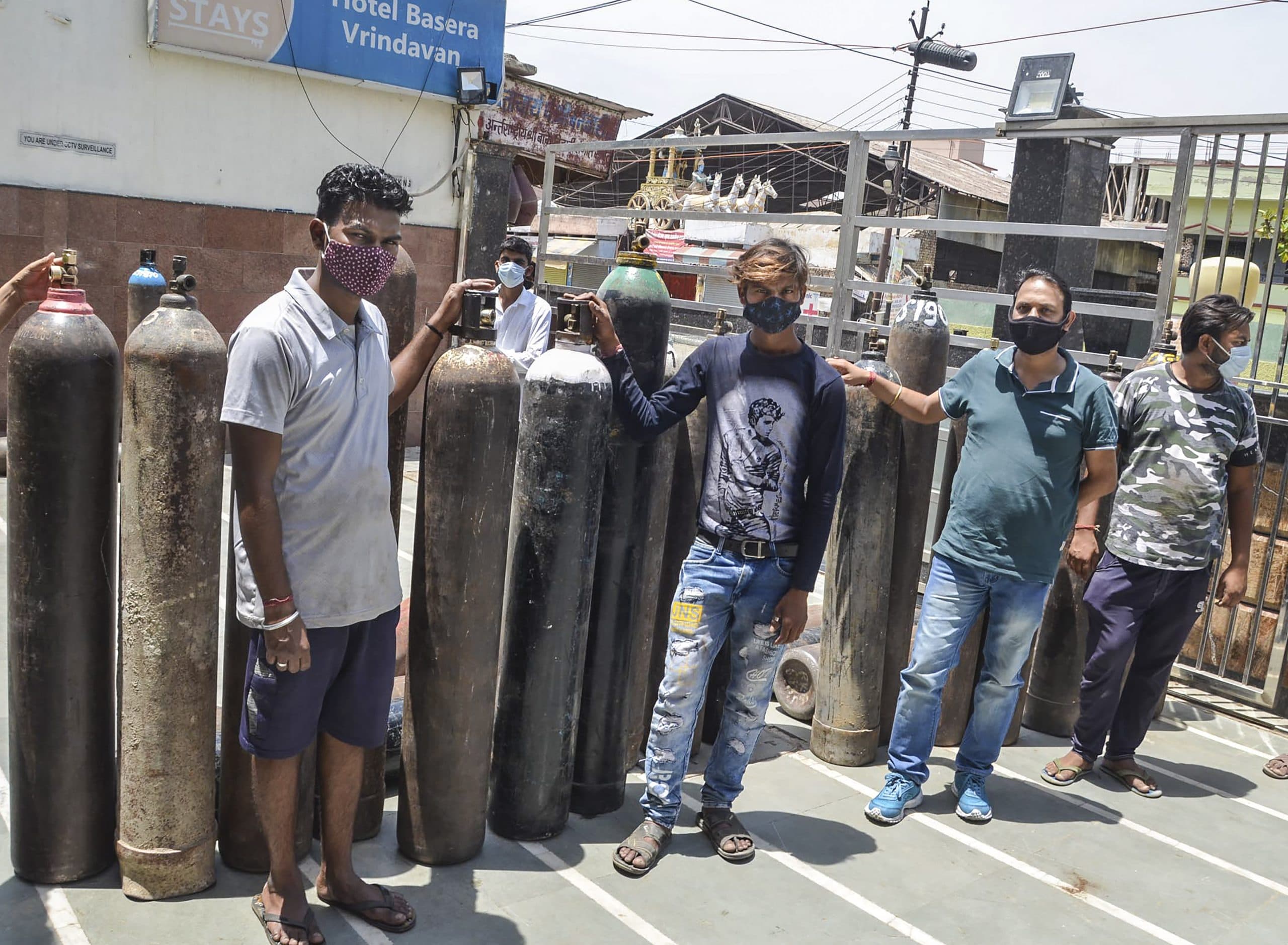 IIM और IIT ऑक्सीजन की सप्लाई को बेहतर ढंग से कर सकते हैं मैनेज, अगर केंद्र दे जिम्मा : दिल्ली हाई कोर्ट