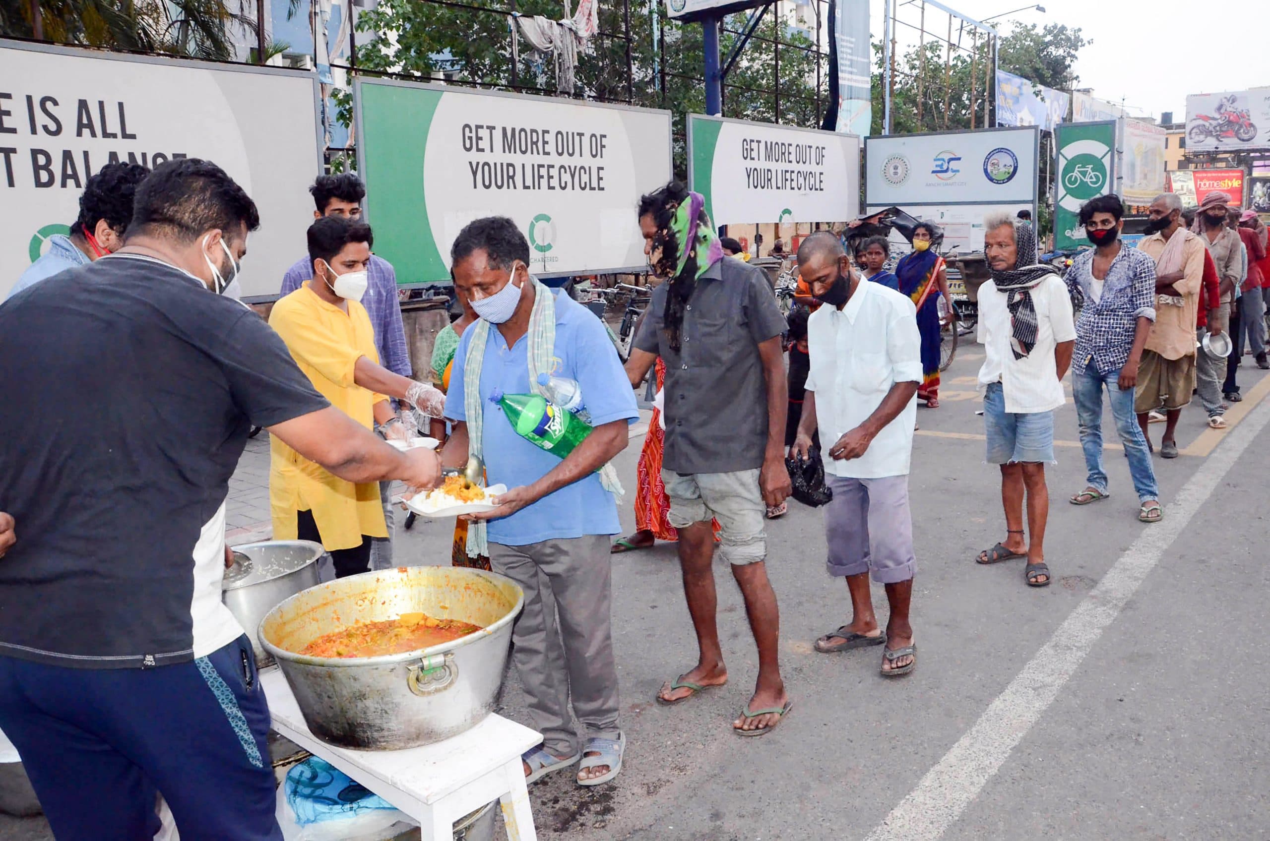 Coronavirus in India : भारत में कोरोना से राहत और बढ़ी, 61 दिनों में पहली बार 24 घंटों में इतने कम नए केस