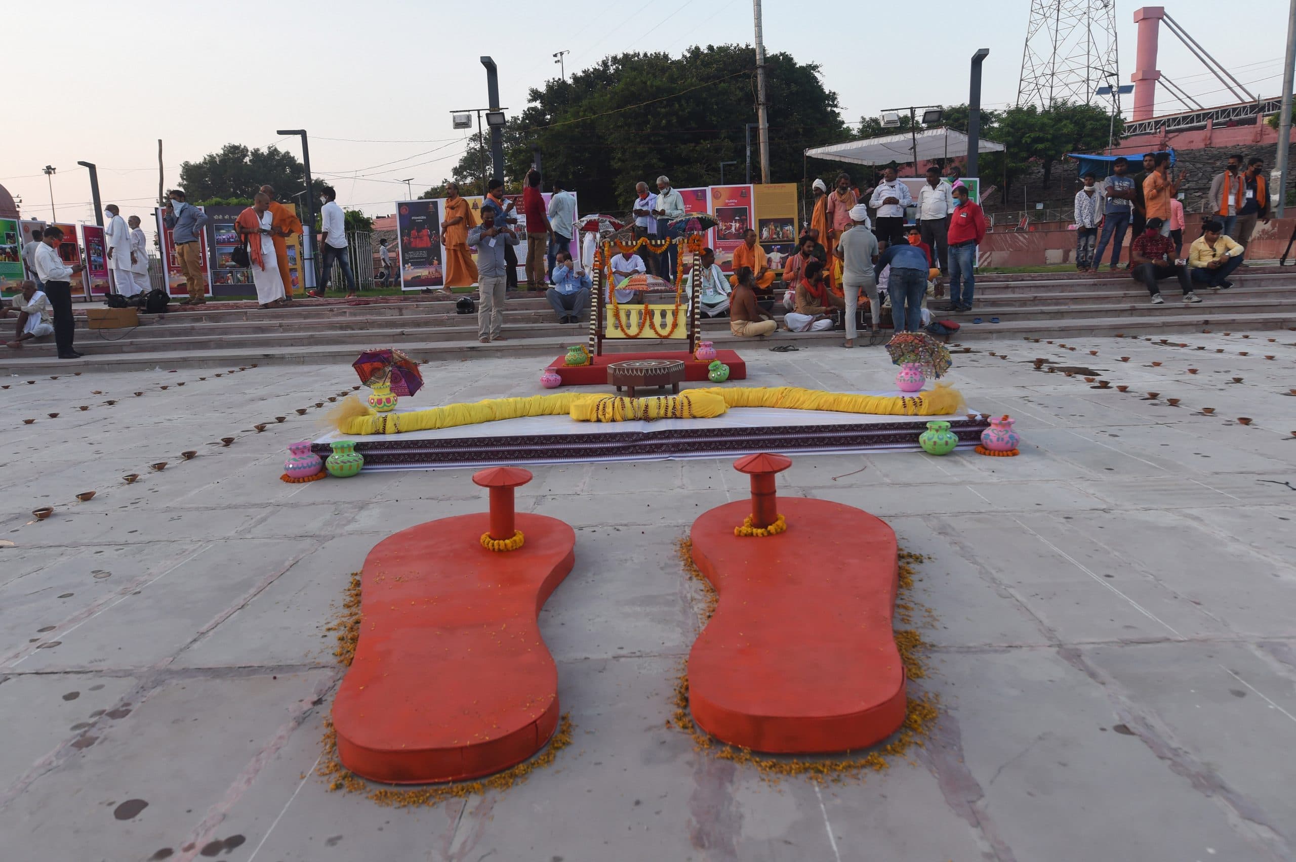 Ram Mandir Bhumi Pujan : ममता बनर्जी ने किया ये ट्वीट, दिग्विजय सिंह ने कहा- प्रभु हमें क्षमा करना…