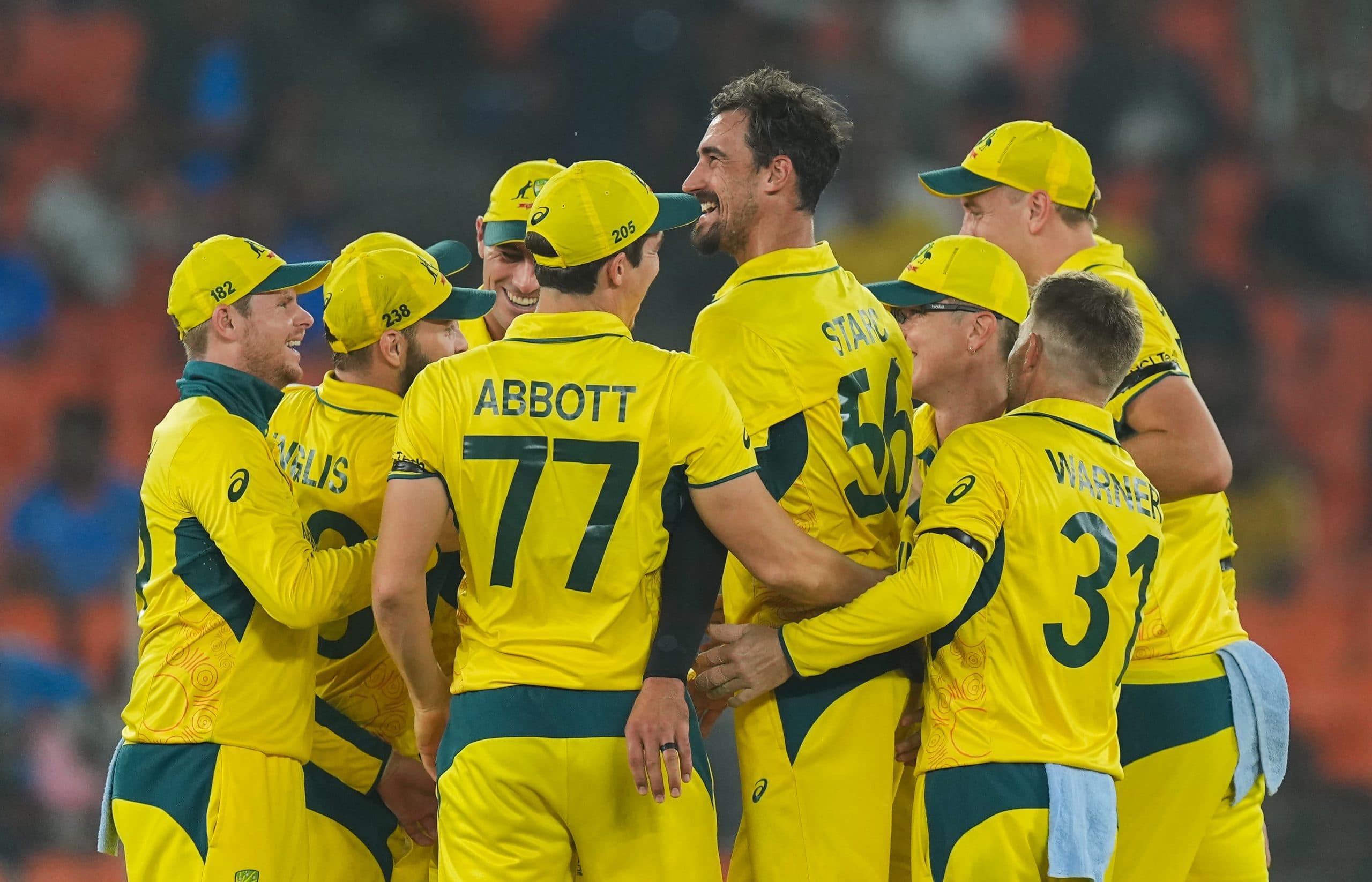 वर्ल्ड चैंपियन वर्ल्ड कप से बाहर, 5 बार के चैंपियन ऑस्ट्रेलिया ने इंग्लैंड को 33 रनों से रौंदा