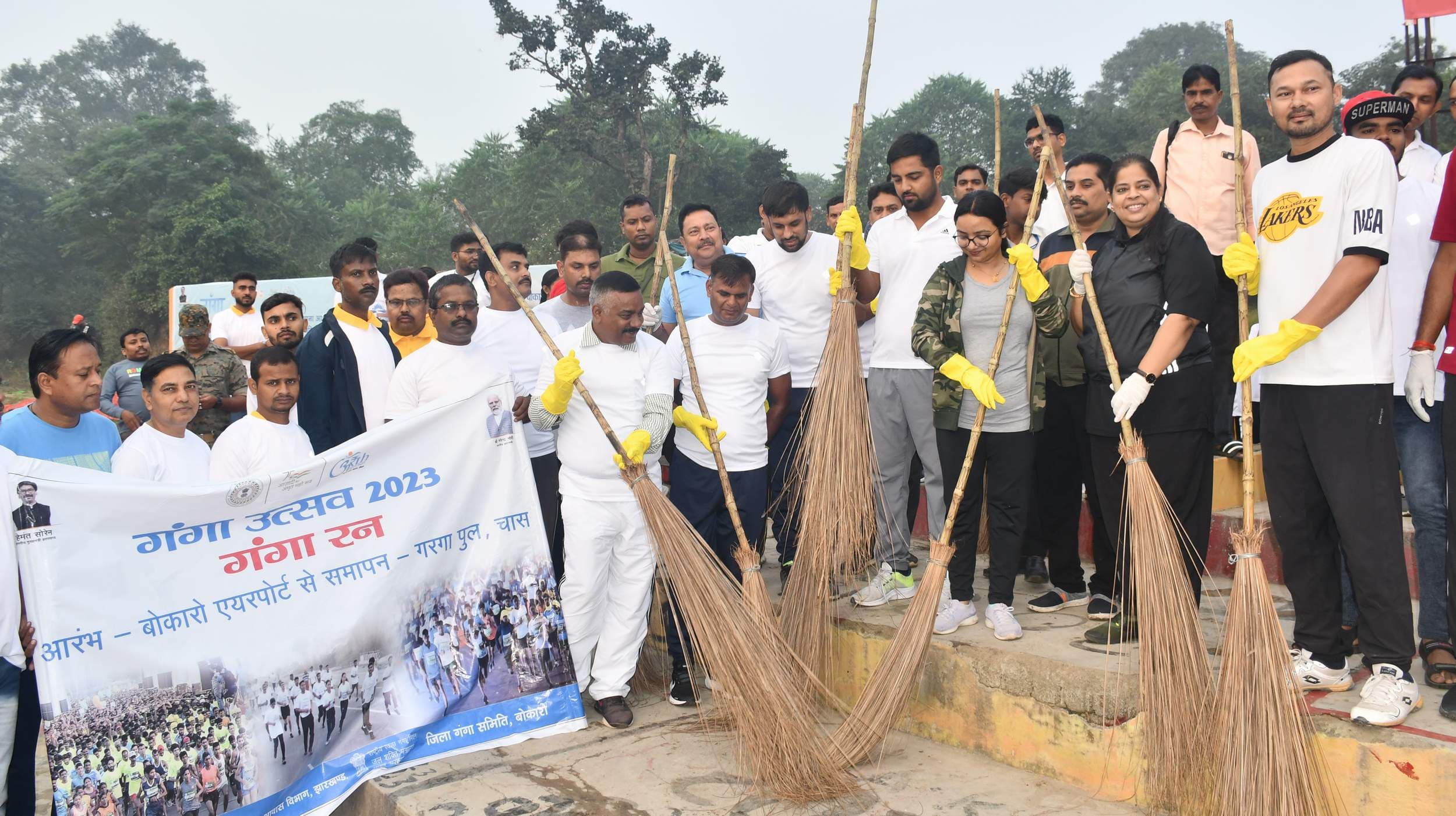 बोकारो : नमामि गंगे नदियों एवं जल स्रोतों को स्वच्छ रखने के लिए गंगा रन का आयोजन