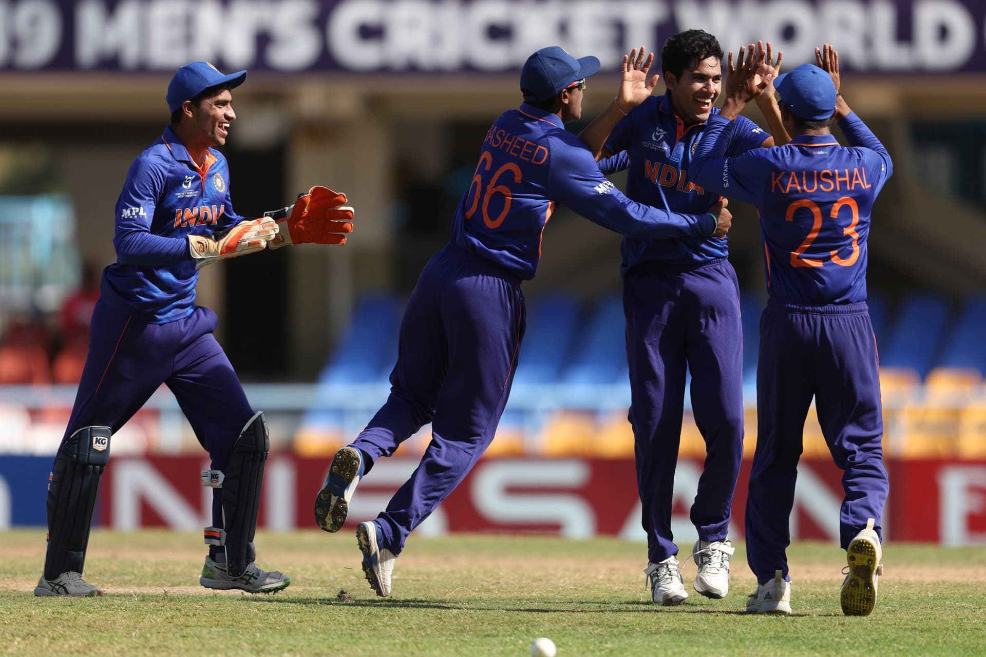 Under 19 World Cup 2022: भारत फिर बना वर्ल्ड चैम्पियन, इस खिलाड़ी ने याद दिलाई MS DHONI की