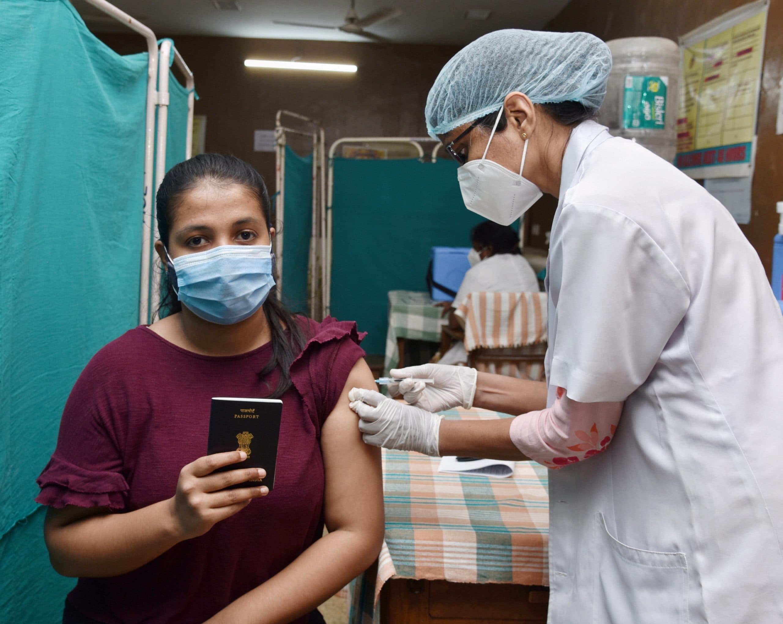 Coronavirus India News Update: तमिलनाडु में पिछले 24 घंटे में 20,421 नए केस, हरियाणा सरकार ने राज्य में कोविड प्रतिबंधों को 14 जून तक के लिए बढ़ाया