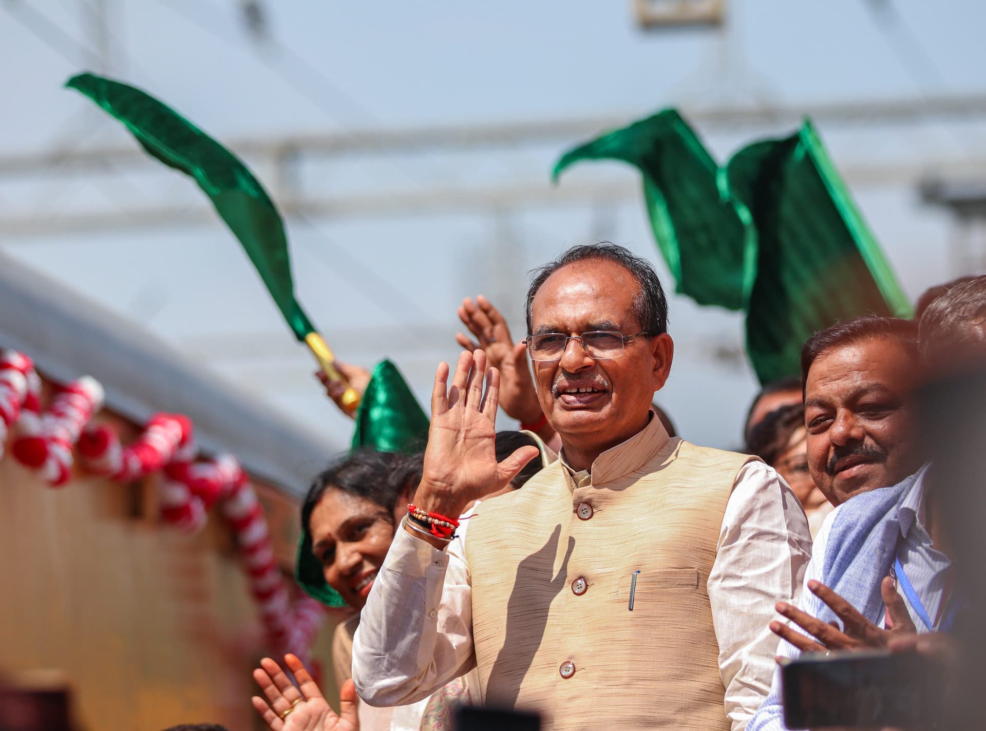 MP Election 2023: 'ये लोग फिर से ठगने आ गए', कांग्रेस नेता प्रियंका गांधी के वादों पर सीएम शिवराज का कटाक्ष