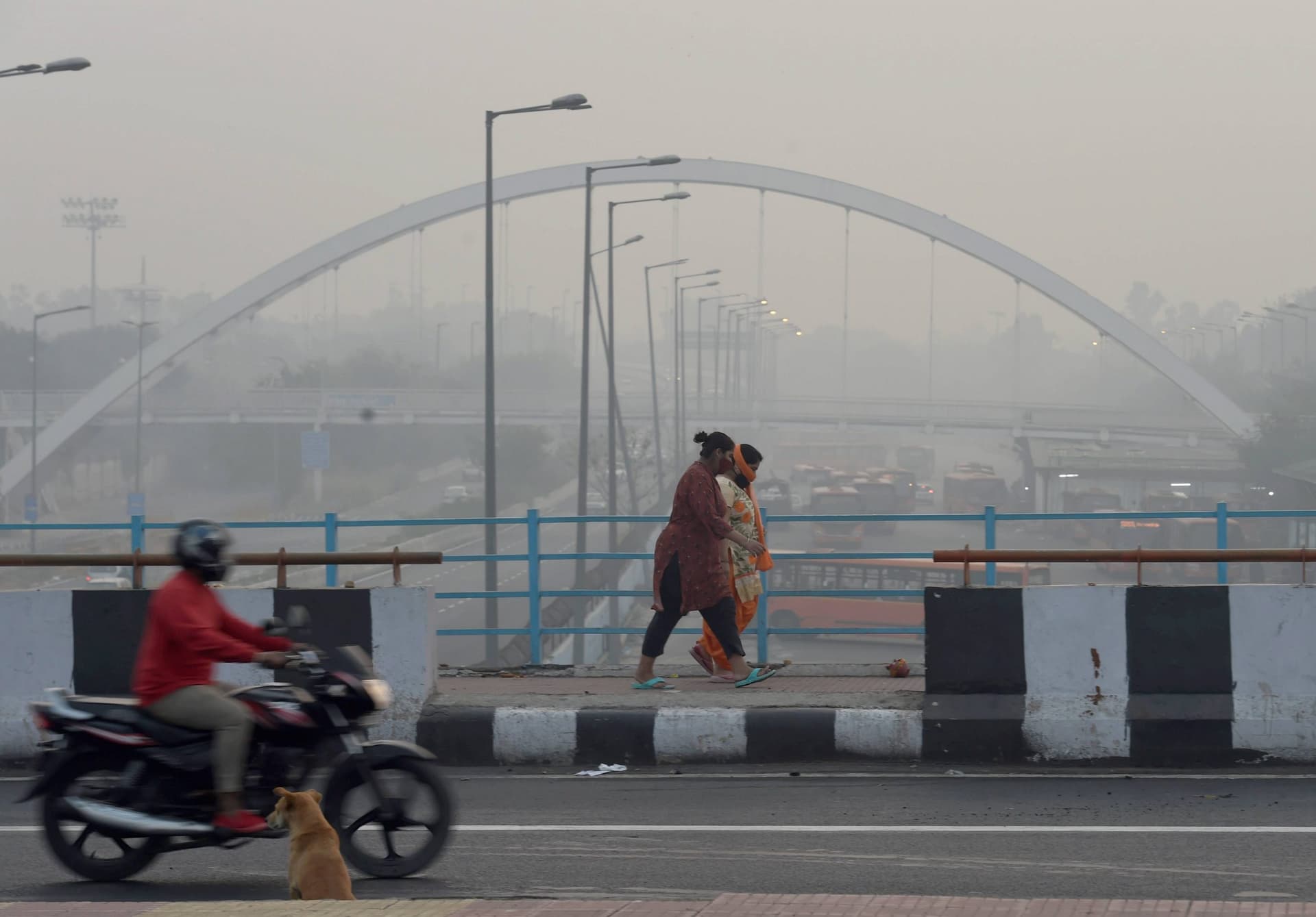 Bihar Weather Forecast : बादल, ठंडी हवाएं और मकर संक्रांति का योग... बिहार की तरफ बढ़ शीतलहर का झोंका, लें मौसम की जानकारी