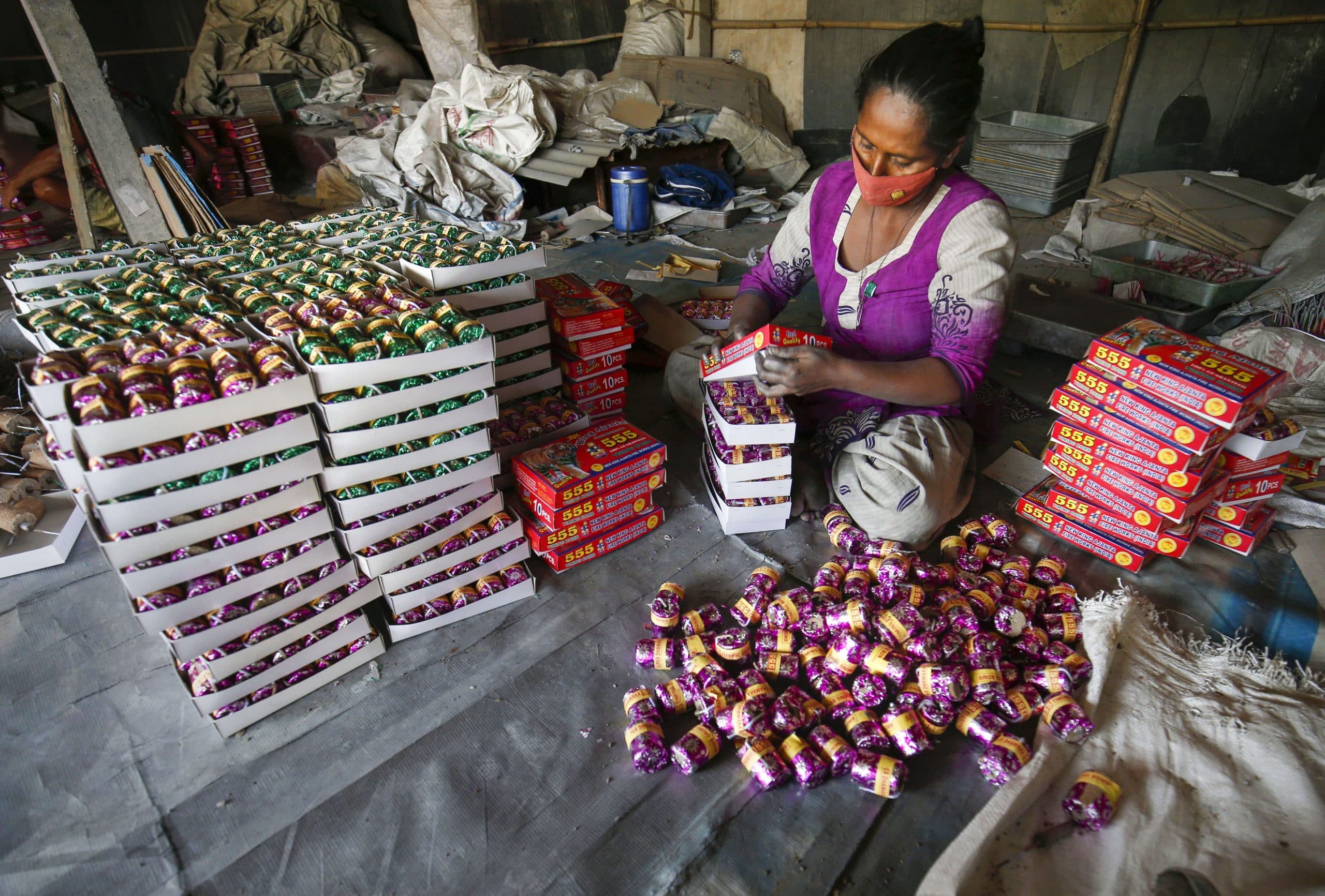 Diwali 2020: संयुक्त राष्ट्र की इस दिवाली ई-पटाखे फोड़ने की सलाह पर भड़के हिंदुस्तानी, यूजर्स बोले- ई-क्रिसमस क्यों नहीं मनाते?