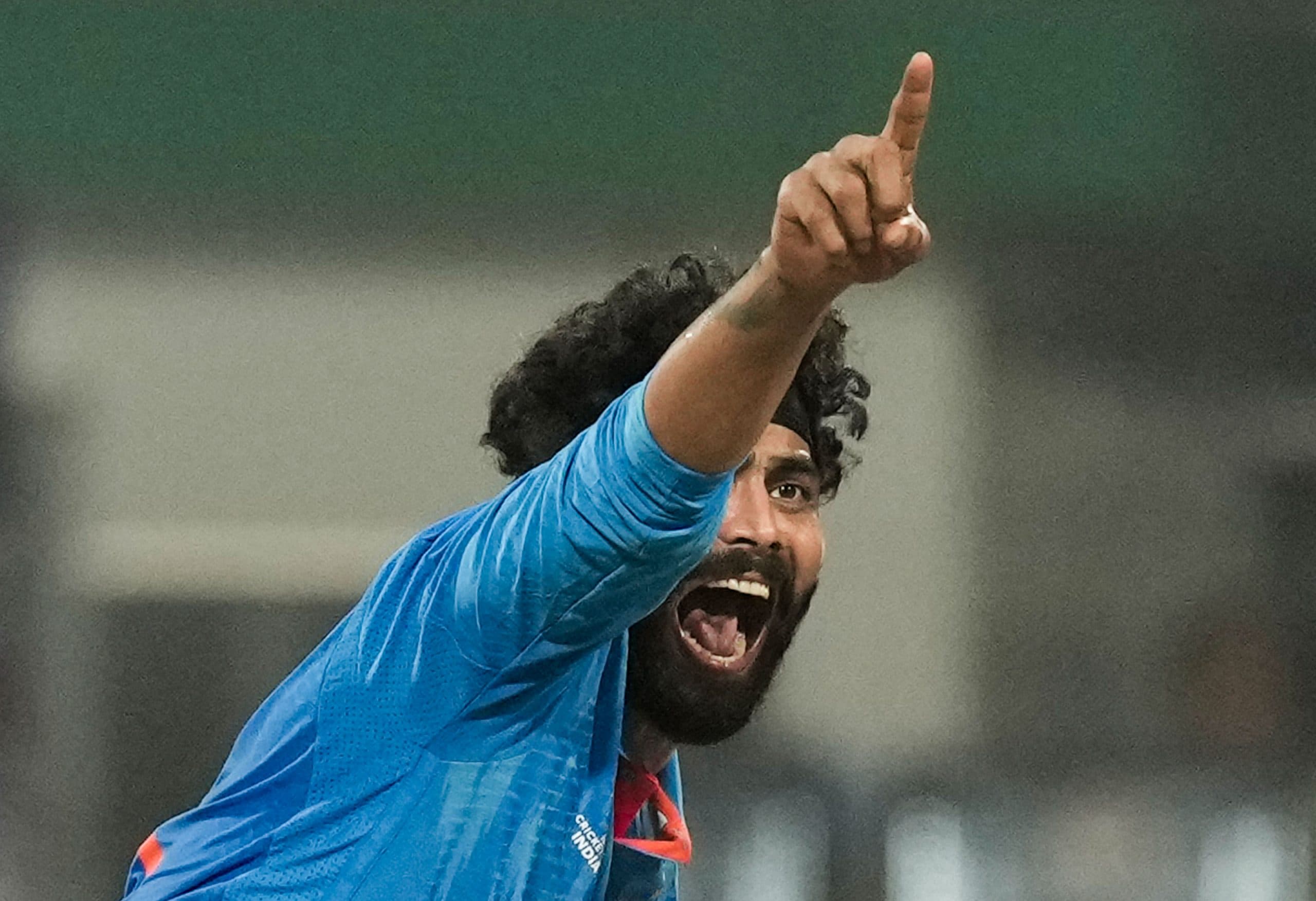 रविंद्र जडेजा ने 'पंजा' खोल रचा इतिहास, युवराज और अश्विन के बाद ऐसा करने वाले तीसरे भारतीय बने