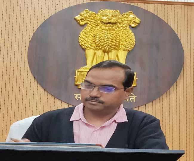 Bihar news:मुजफ्फरपुर में DM ने महिला उद्यमियों के बीच 1.76 करोड़ ऋण का वितरण किया, करेंगी रोजगार का सृजन