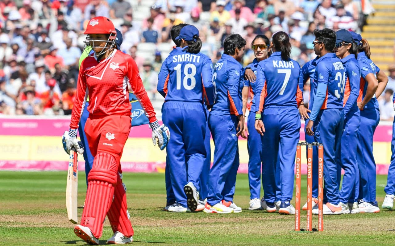 INDW vs ENGW: स्मृति मंधाना के अर्धशतक और स्नेह राणा की गेंदबाजी ने भारत को फाइनल में पहुंचाया