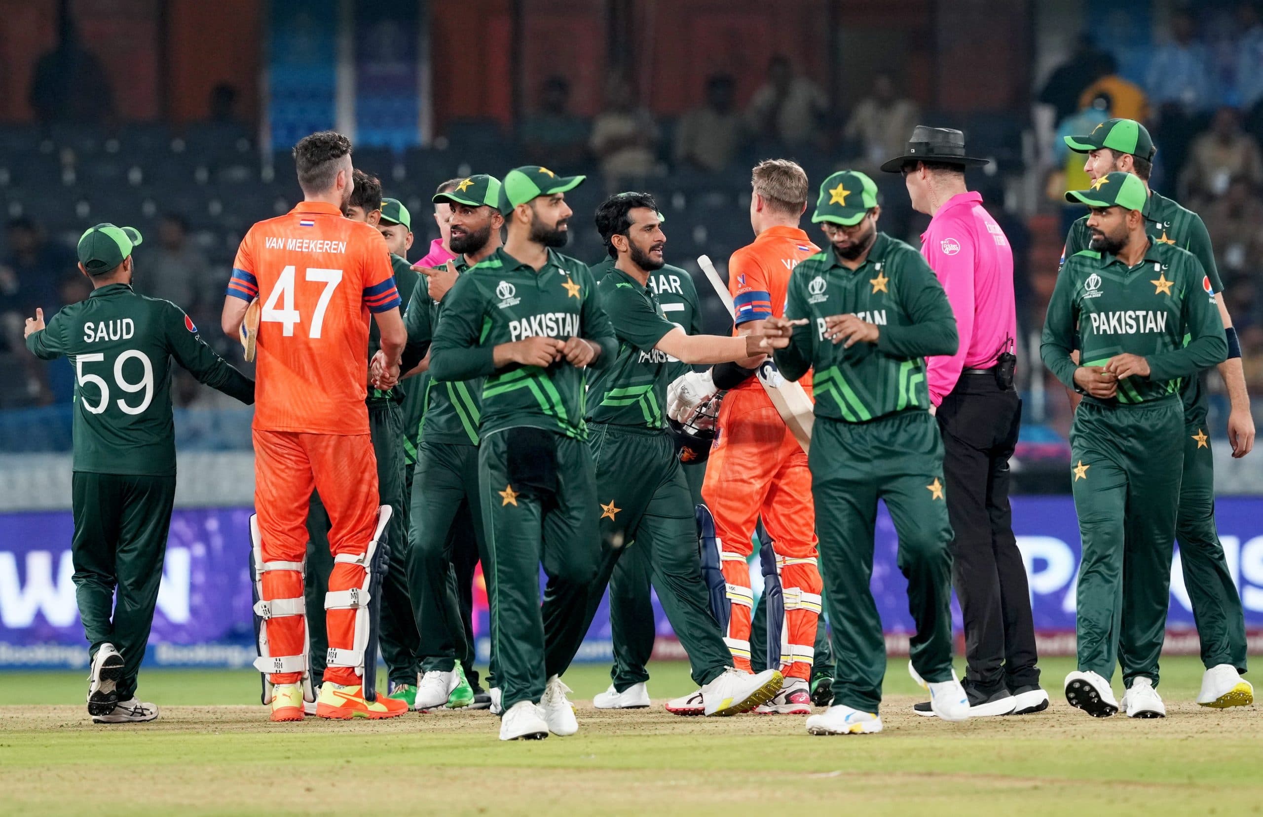PAK vs NED PHOTOS: नीदरलैंड ने पाकिस्तान को दी कड़ी टक्कर, लेकिन 81 रन से हारा मैच