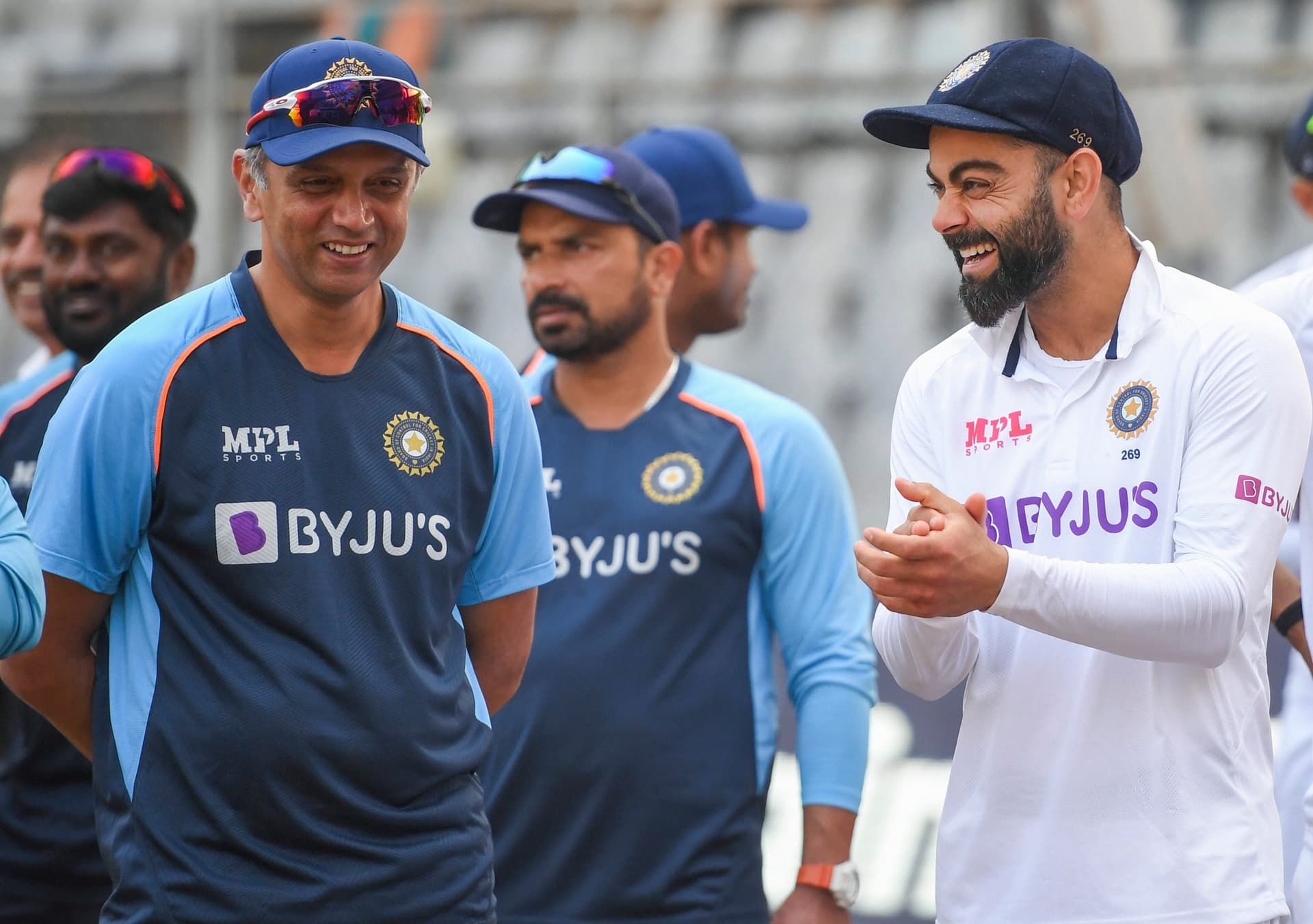 राहुल द्रविड़ ने 5 मिनट तक टीम इंडिया के इस तेज गेंदबाज के बारे में बात की, दिनेश कार्तिक ने किया खुलासा