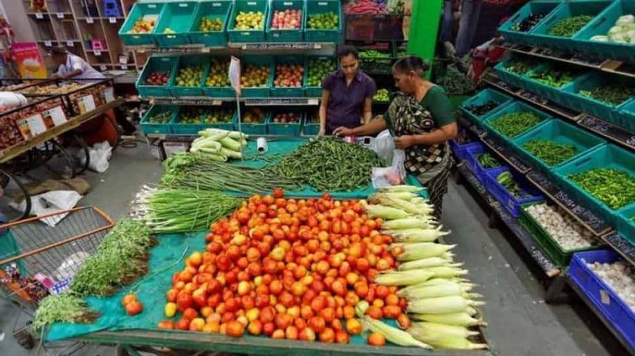 हर भारतीय की जेब पर कोरोना वायरस अटैक, खाने-पीने का सामान तीन गुना तक महंगा