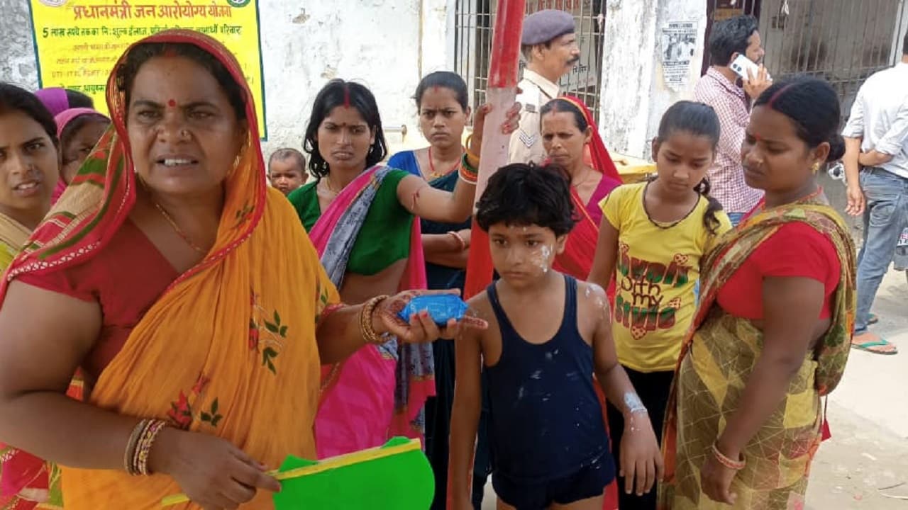 बिहार: सेना के जवान ने ससुर के सामने पत्नी व दुधमुंहे बेटे को जिंदा जलाया, आठ साल की बेटी झुलसी