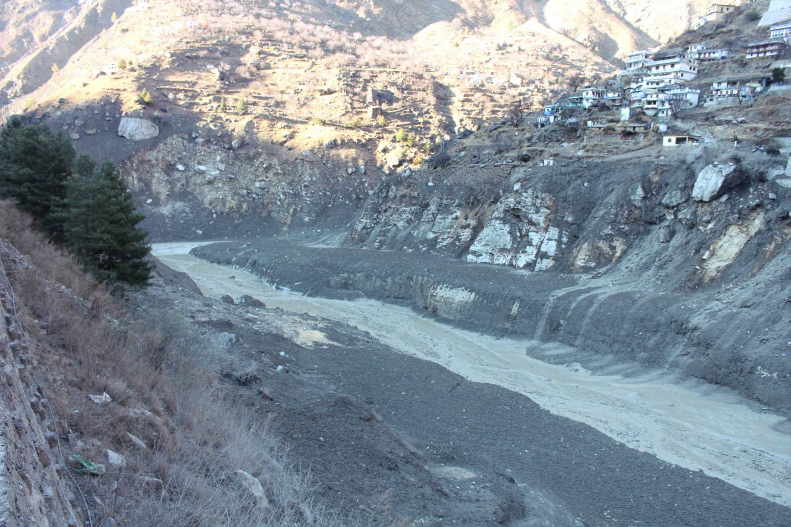 Uttarakhand Disaster Updates : हिमालय में दोगुनी तेजी से पिघल रहे ग्लेशियर, भारत समेत कई देशों पर मंडरा रहा खतरा