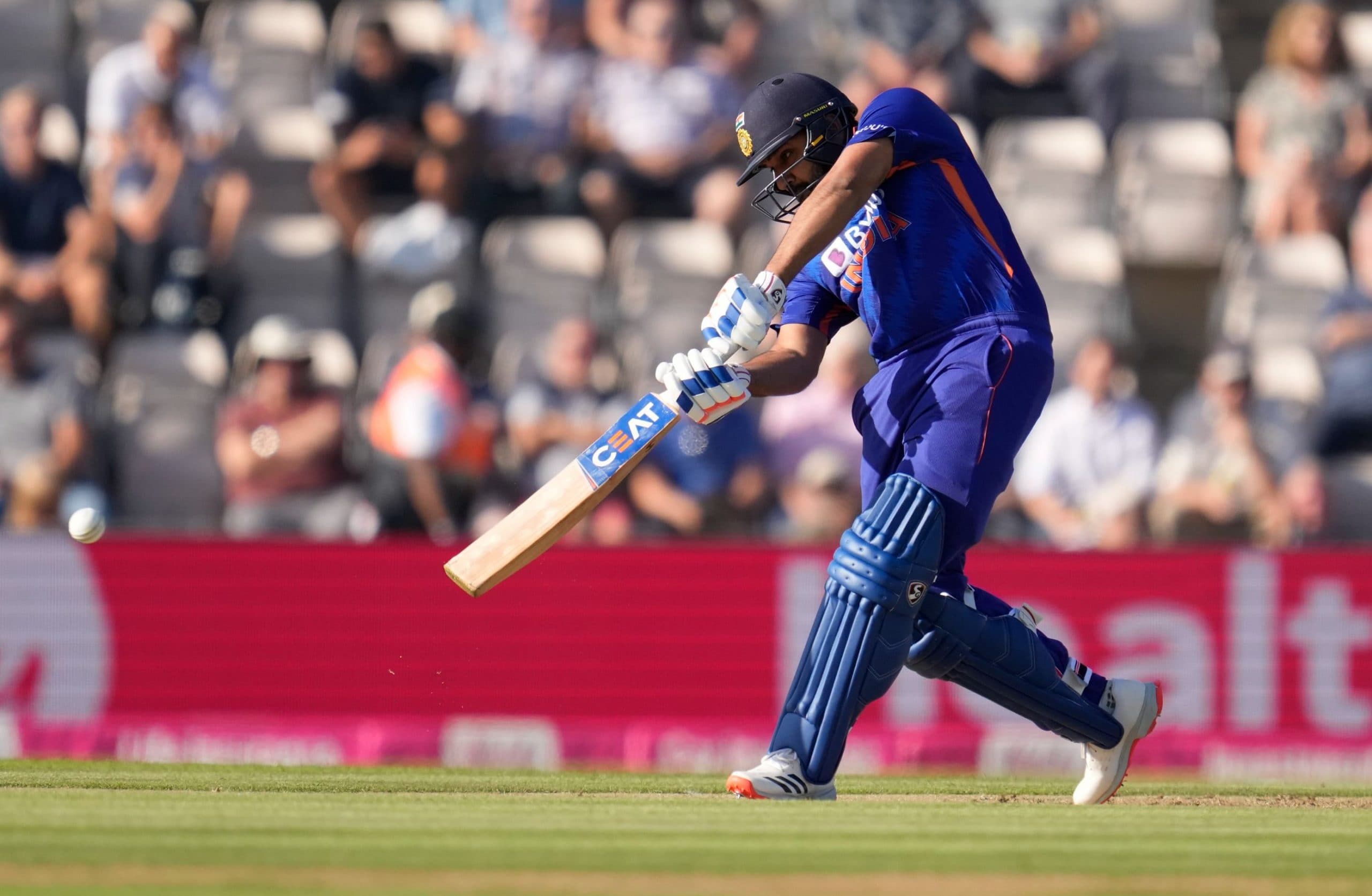 IND vs ENG T20: रोहित शर्मा ने तोड़ा विराट कोहली का शानदार रिकॉर्ड, कप्तानी में भी बनायी खास पहचान