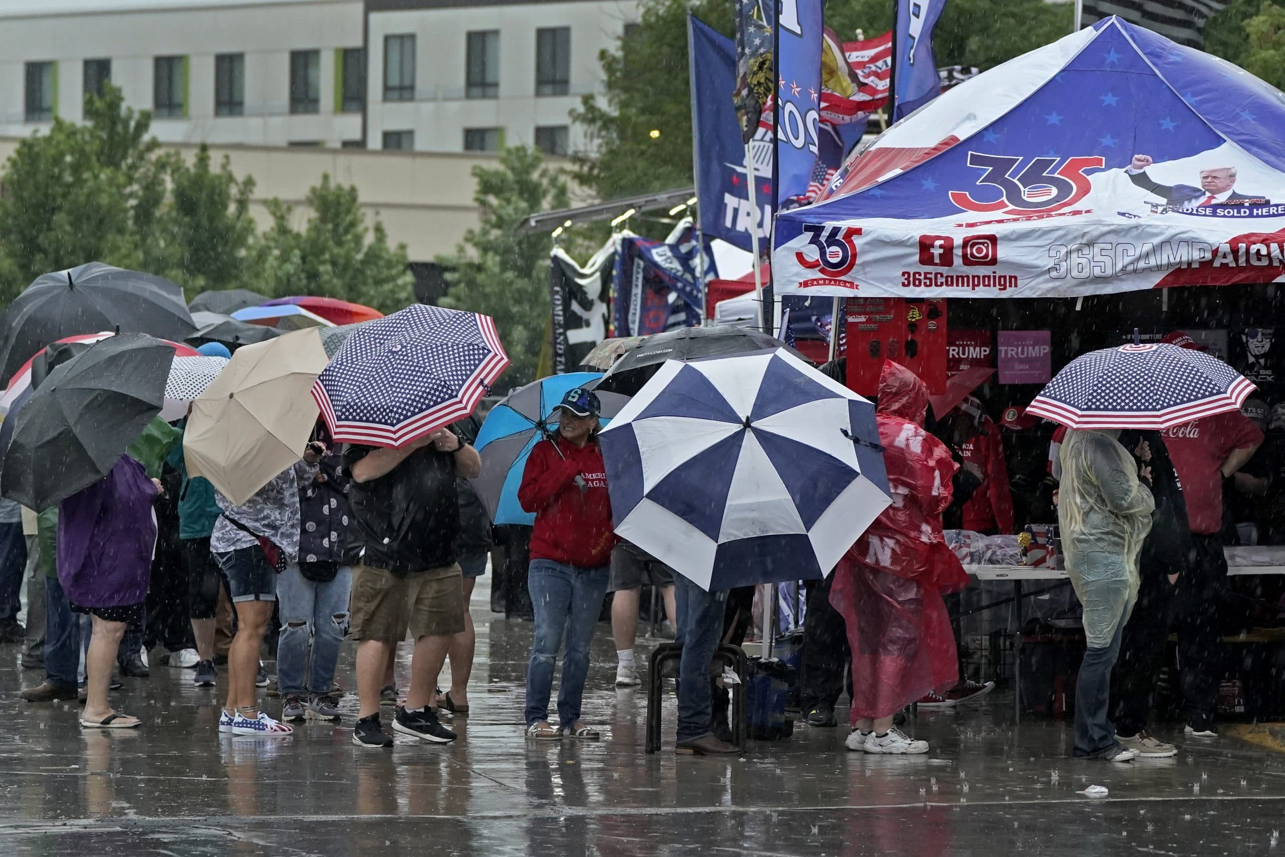 Weather Forecast: बारिश से  उत्तर भारत बेहाल, जानें अपने राज्य का मौसम