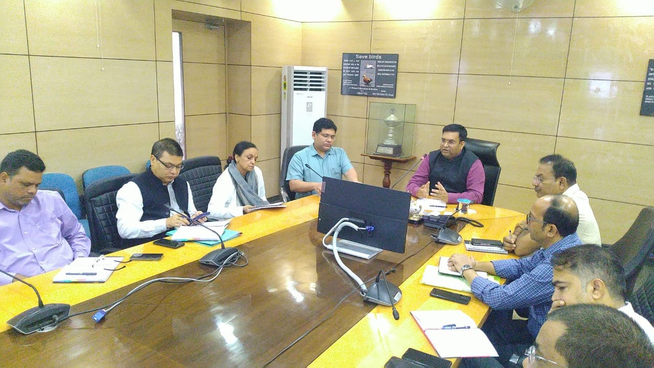 धनबाद : 15 नवंबर से चलेगा ‘आपकी योजना, आपकी सरकार’ अभियान, जिला प्रशासन ने तेज की तैयारी धनबाद : 15 नवंबर से चलेगा ‘आपकी योजना, आपकी सरकार’ अभियान, जिला प्रशासन ने तेज की तैयारी