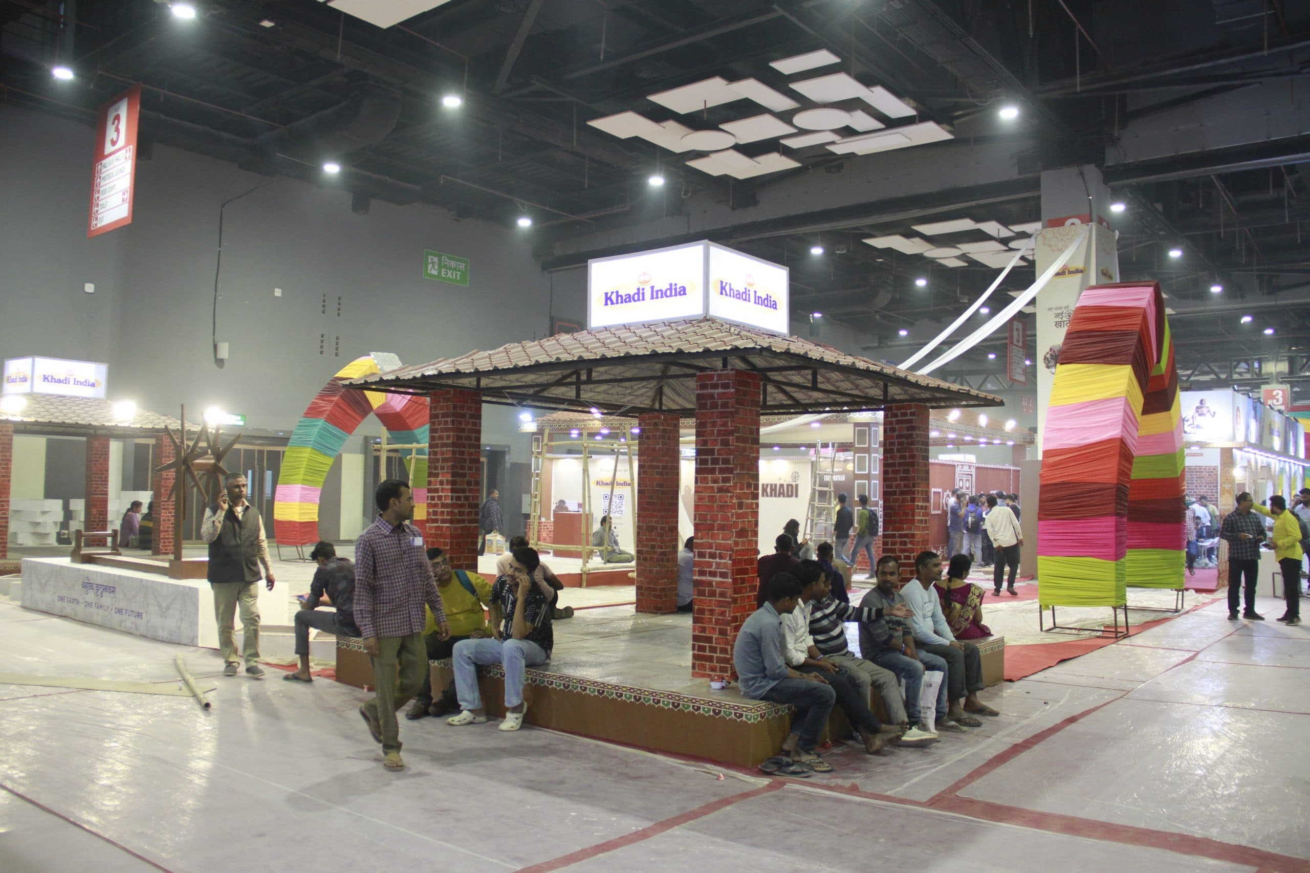 प्रगति मैदान में कल से शुरू होगा अंतर्राष्ट्रीय व्यापार मेला, बिहार झारखंड के कारीगर दे रहे पंडाल को अंतिम रूप