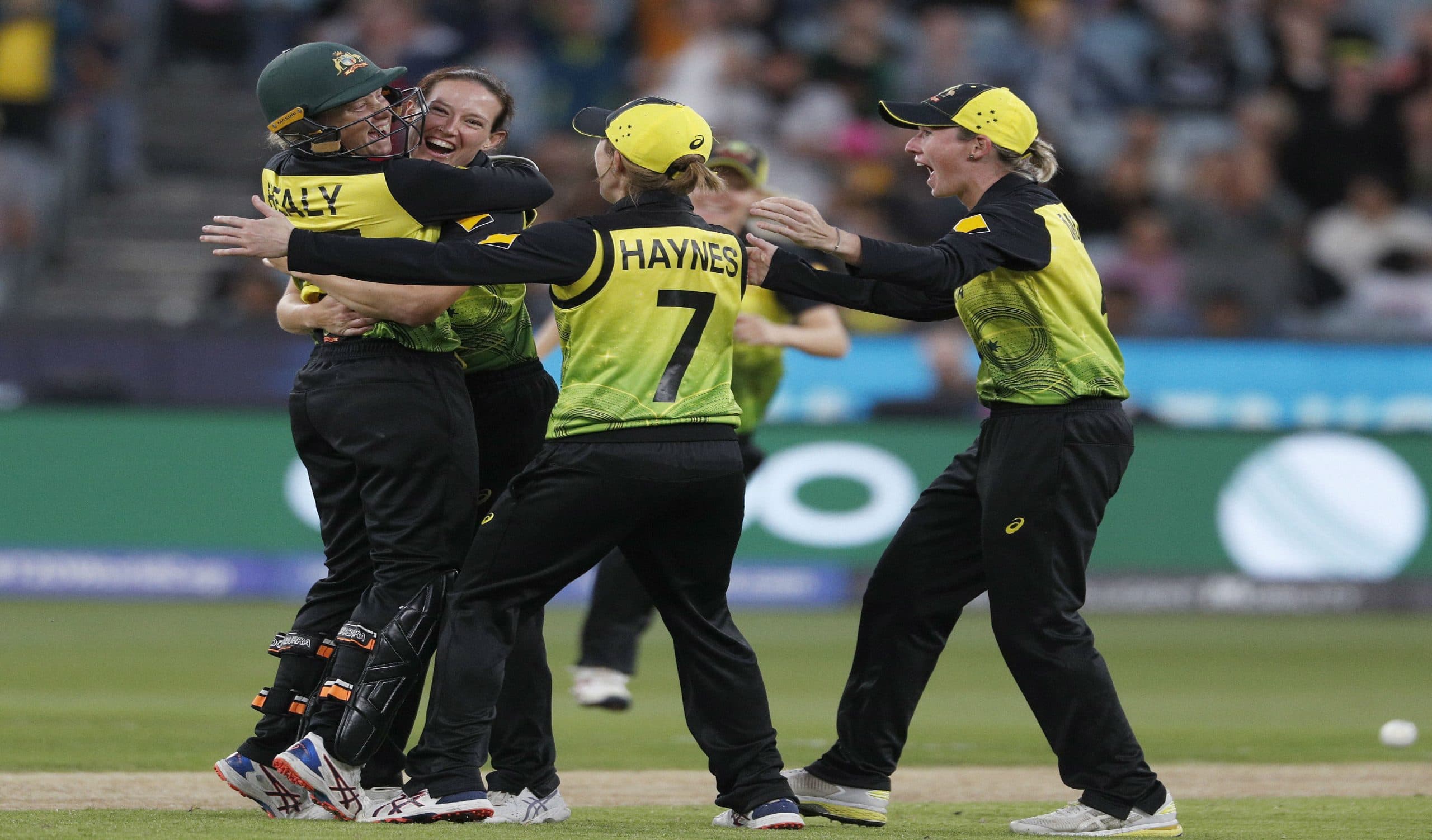 ऑस्‍ट्रेलिया से पार नहीं पा सका भारत, T20 World Cup जीतने का सपना टूटा