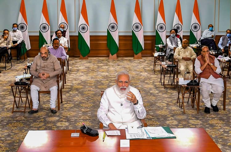 COVID-19 : 14 अप्रैल के बाद लॉकडाउन बढ़ा सकती है सरकार, 80 फीसदी दल इसके पक्ष में