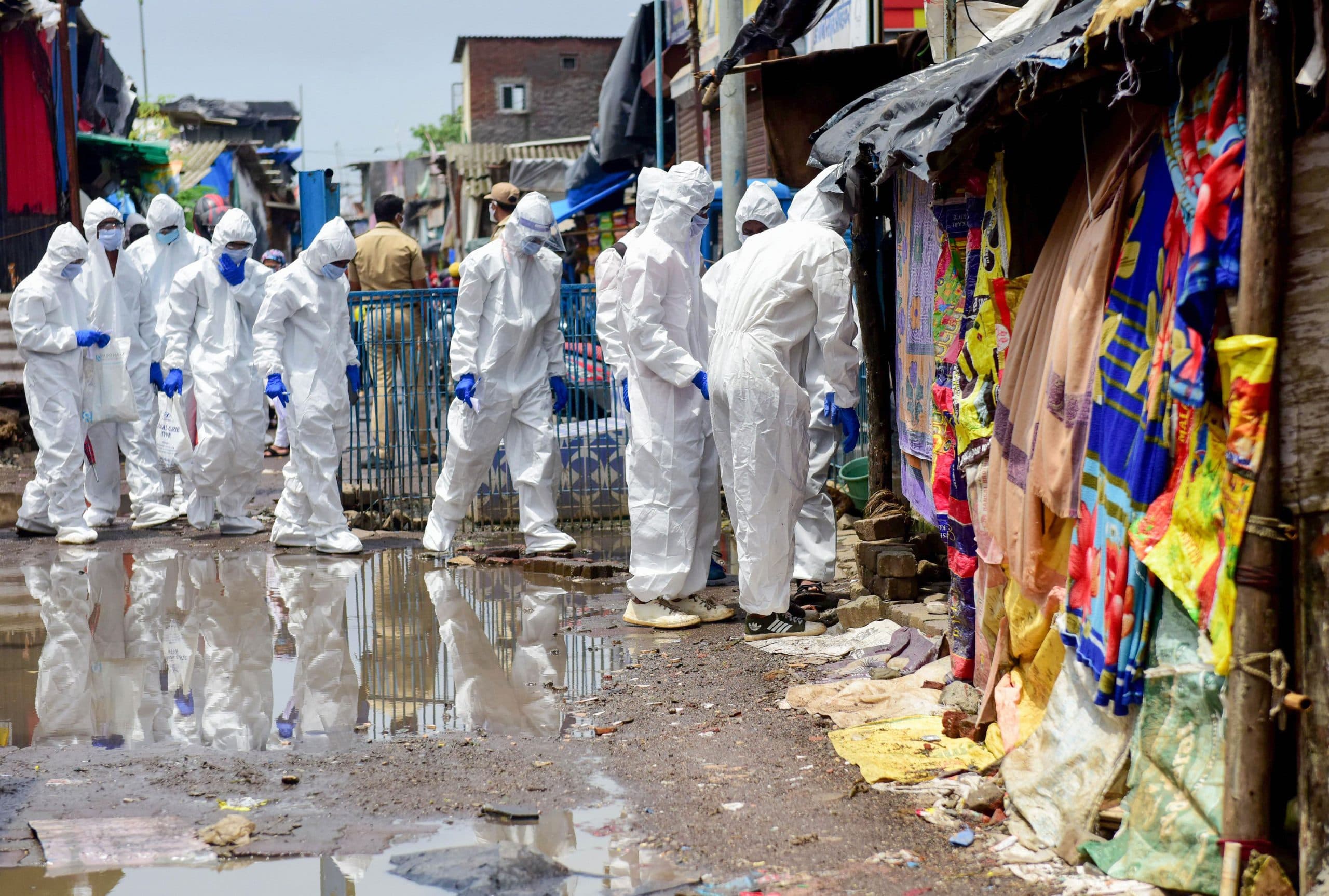 भारत में बेकाबू हुआ कोरोना वायरस ? इन जगहों पर फिर से लगाया गया लॉकडाउन