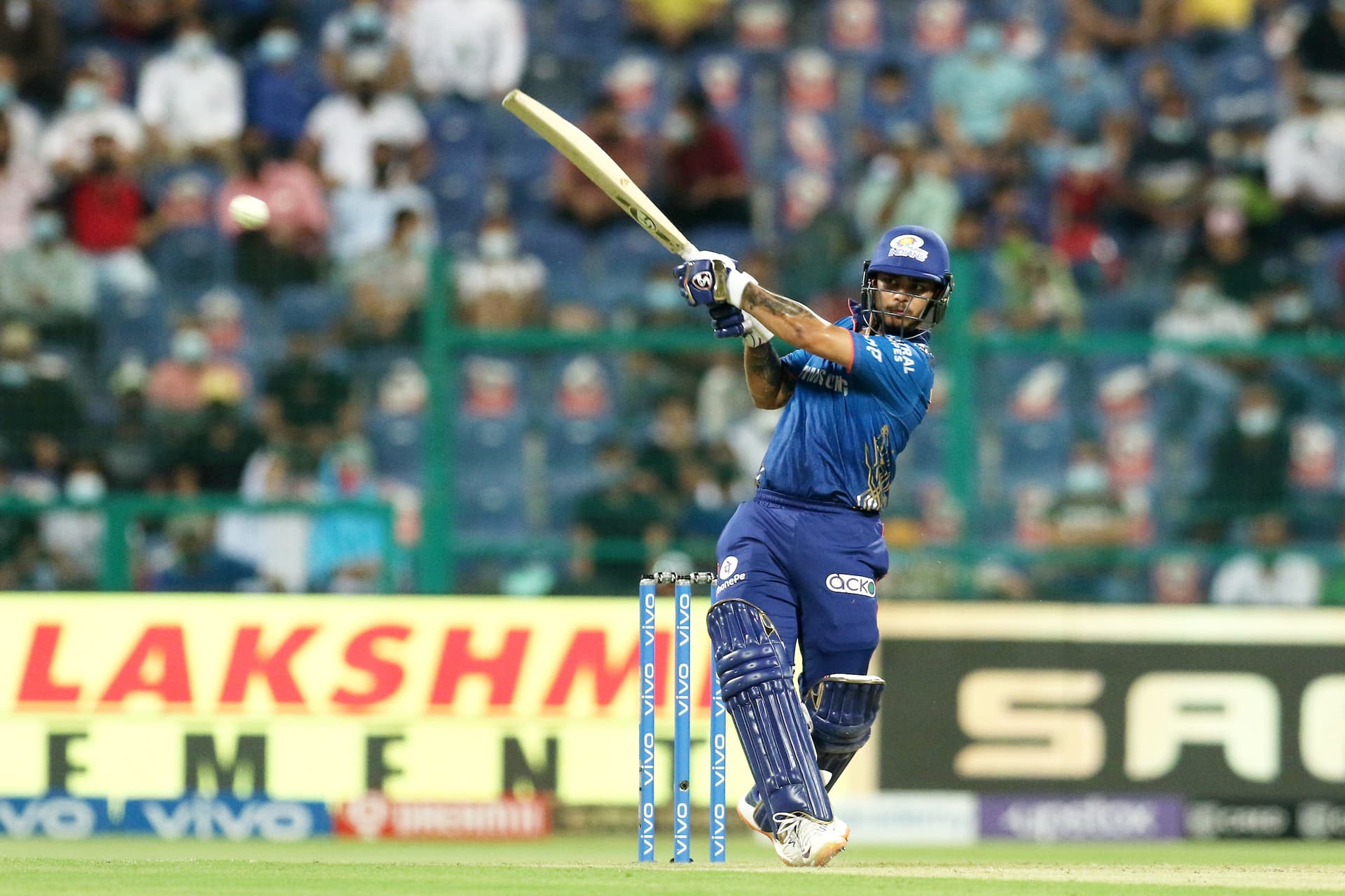 IPL 2021: मुंबई इंडियंस ने सनराइजर्स हैदराबाद को 42 रन से हराया, लेकिन प्लेऑफ में नहीं बना सकी जगह