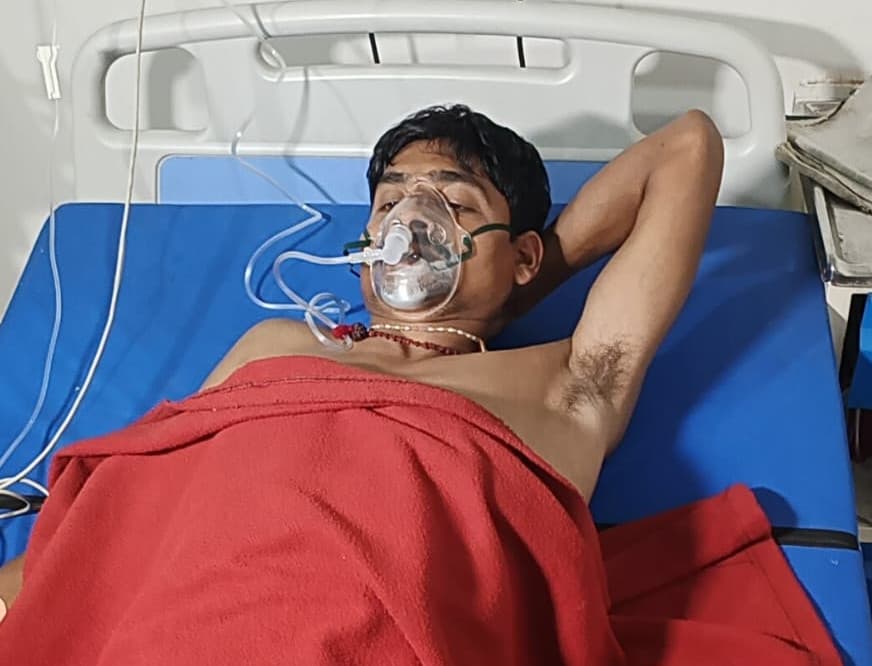 मुजफ्फरपुरः अपराधियों ने मनियारी में पैक्स अध्यक्ष के भतीजा व उसके चालक को मारी गोली, हालत गंभीर...