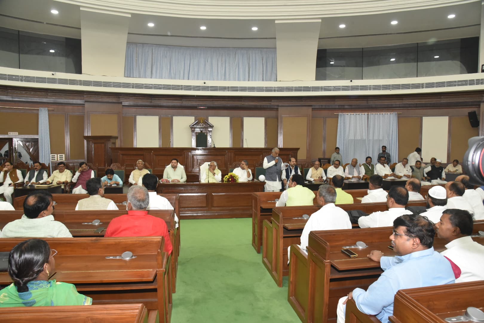 महागठबंधन विधायक दल की बैठक में सीएम नीतीश कुमार ने विधायकों को दिए ये निर्देश, जानें क्या कहा