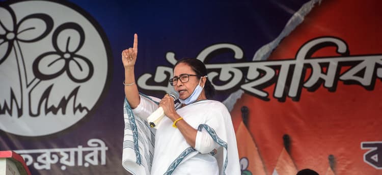 आचार संहिता लागू होने से पहले बंगाल की जनता पर सौगातों की बारिश कर सकती हैं ममता बनर्जी