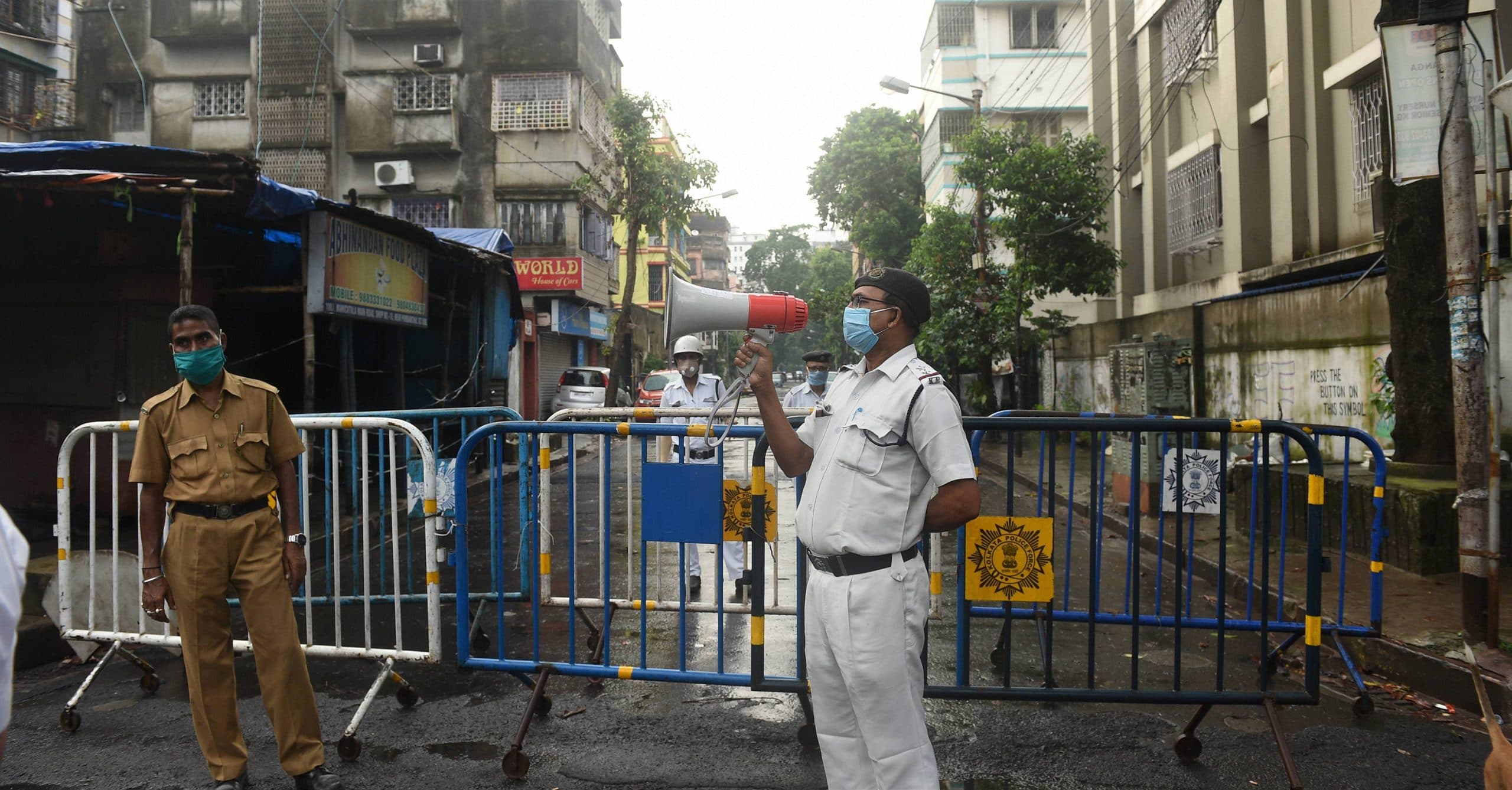 बेकाबू हुआ कोरोना वायरस, देखें देश में कहां-कहां लगा फिर से लॉकडाउन