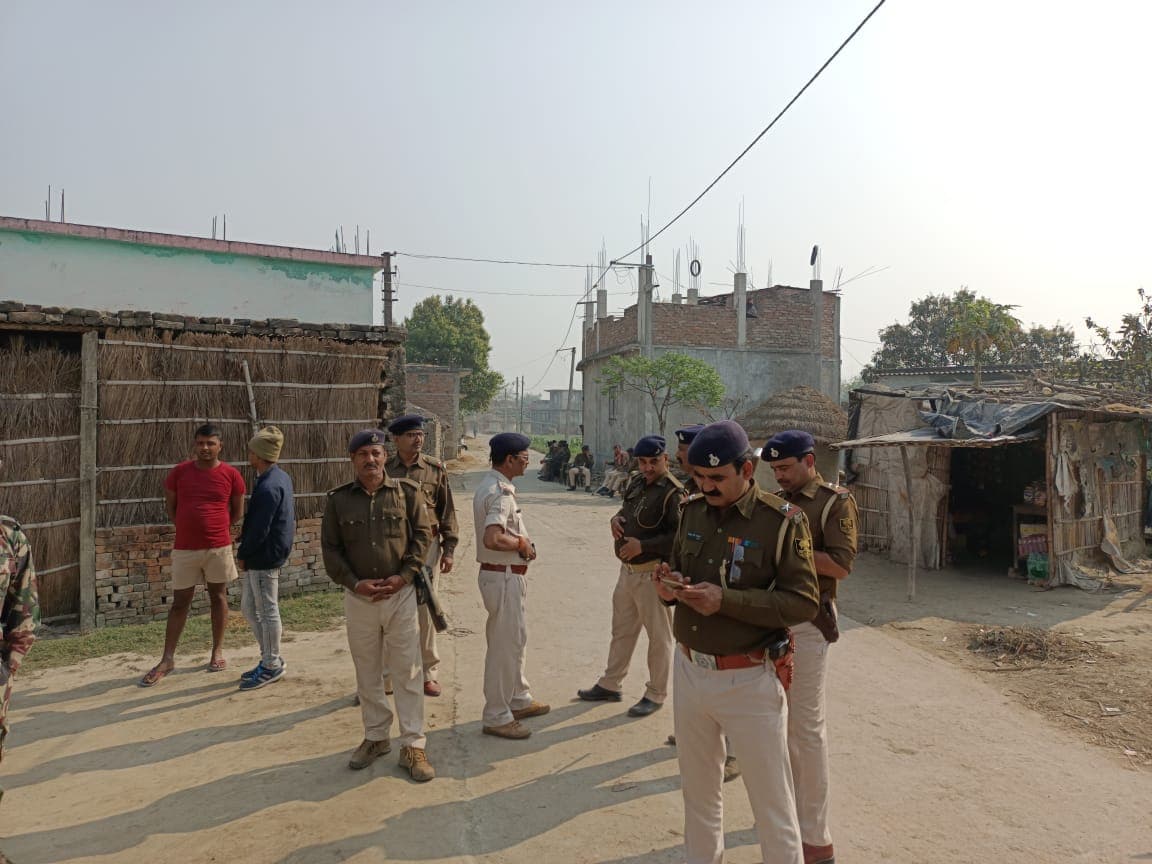 पश्चिमी चंपारण: मझौलिया में दो गुटों में झड़प, एक की मौत, आधा दर्जन जख्मी, जानिए क्या है पूरा मामला...