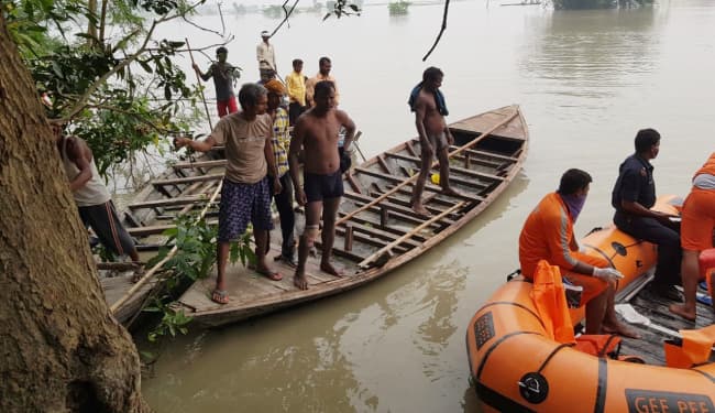 गोपालगंज में दो नाव हादसों में डूबने से छह बच्चों समेत नौ की गयी जान