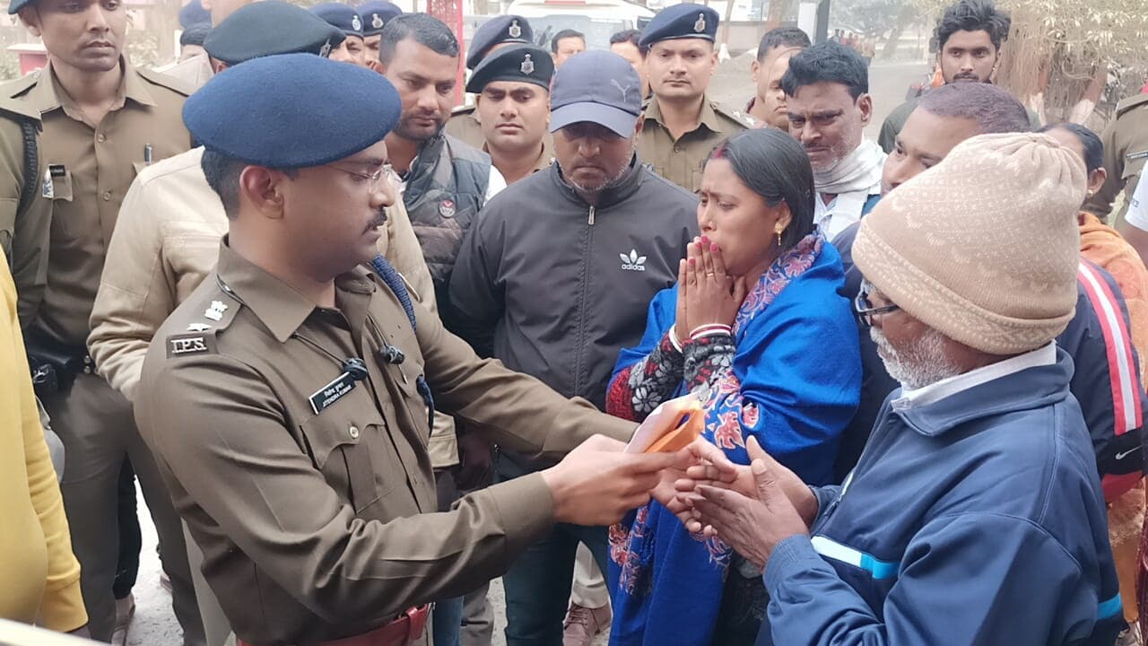 बिहार: कटिहार में धर्म छिपाकर महिला सिपाही को प्रेम जाल में फंसाया! किसने मारी गोली, सुलझेगी हत्या की गुत्थी