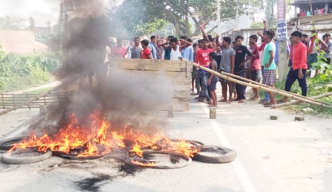 डेयरी कारोबारी को अगवा कर हाथ-पैर तोड़ कर मार डाला, हत्या के 10 घंटे बाद पहुंची पुलिस से ग्रामीणों की झड़प, पथराव, आगजनी