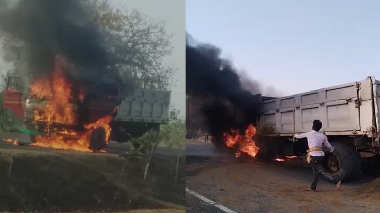 बिहार: जमुई में बर्निंग ट्रक बना बालू लदा वाहन, चालक-उपचालक ने छलांग लगाकर बचाई जान, देखें वीडियो