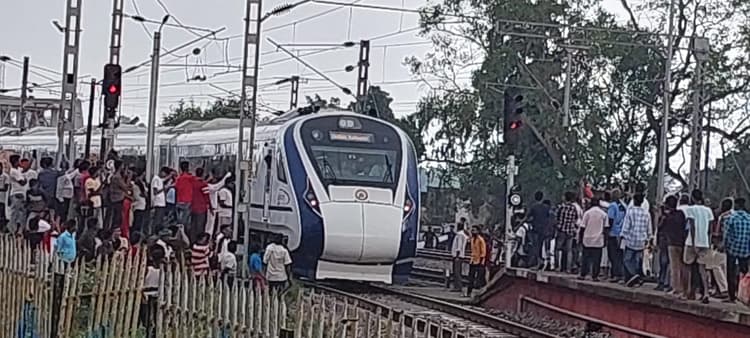 युवा Bloggers लोगों को ऐसे कर रहें जागरूक, कोई साझा कर रहा वायरस की कुंडली तो कोई...