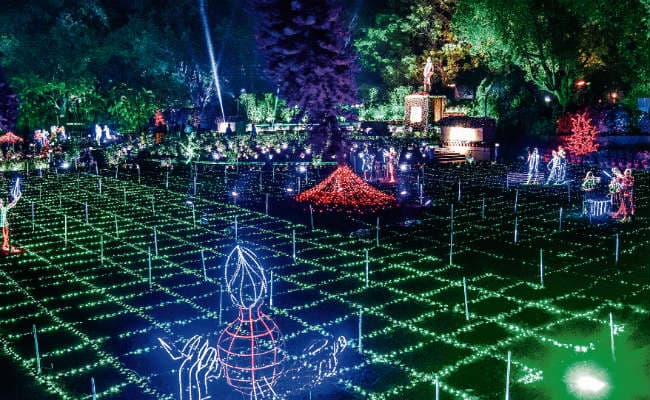 TATA संस्थापक दिवस : टाटा स्टील इस्पात ही नहीं बनाती, दिलों को भी जोड़ती है, पढें- प्रेरणादायक कहानियां