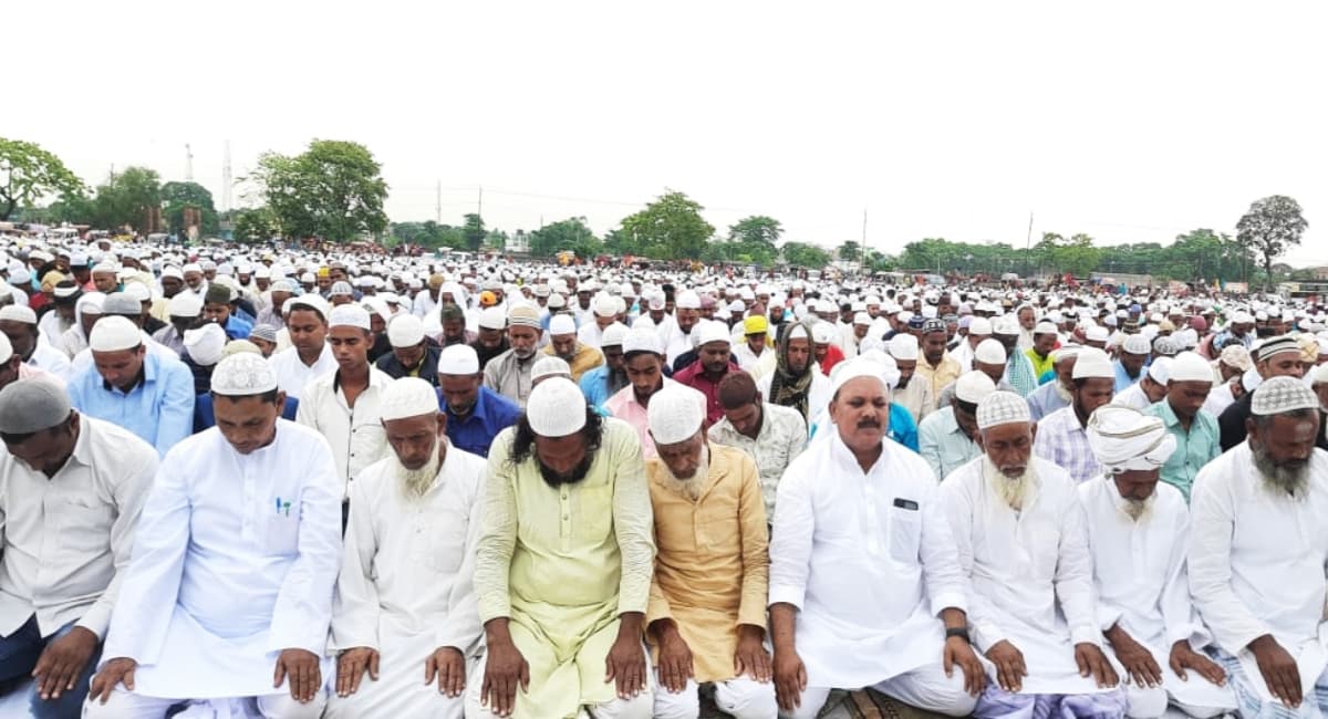 क्या सचमुच बिल गेट्स Vaccine के बहाने लोगों में कर रहे थे माइक्रोचिप प्लांट ? जानें क्या दी सफाई