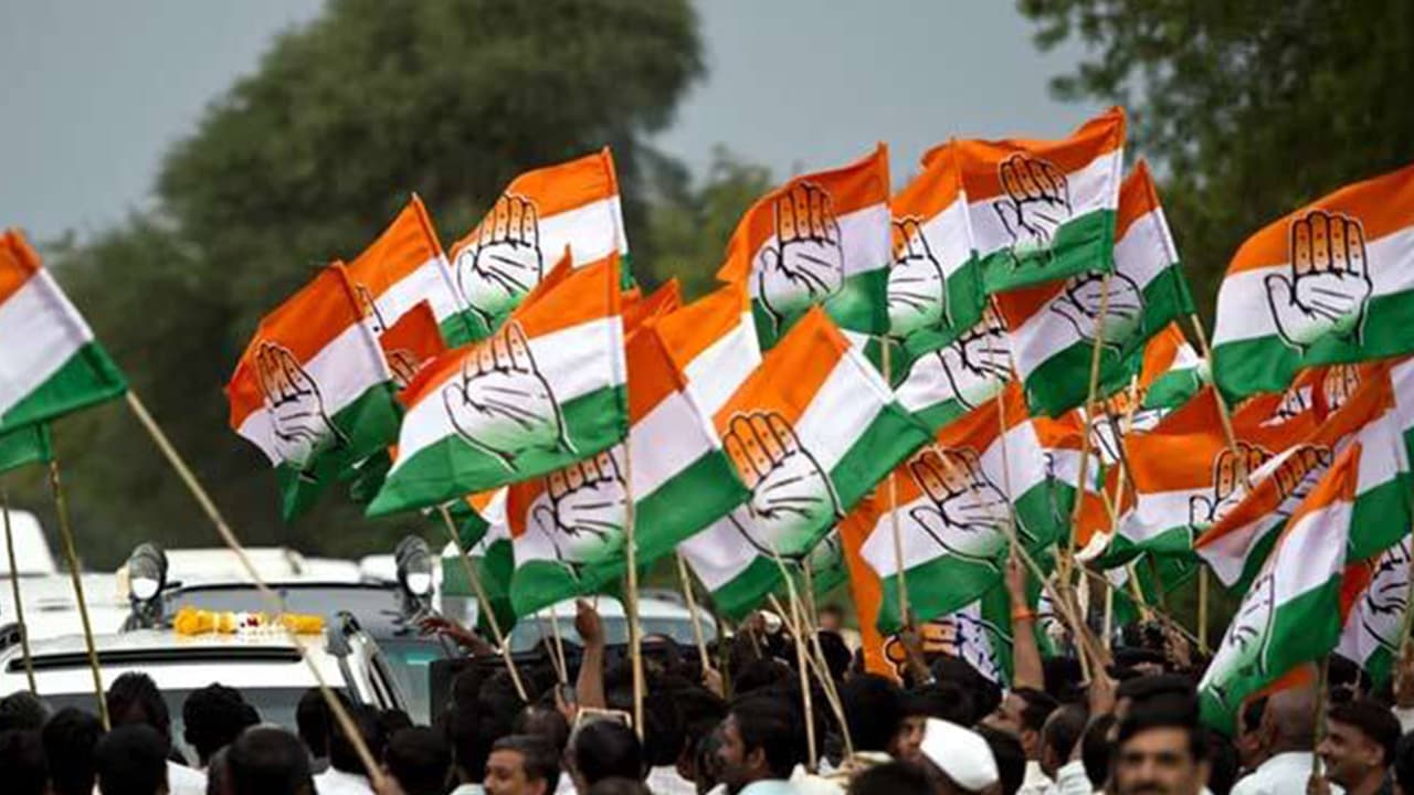 Bihar News: बिहार में कांग्रेस विधायक दल की बैठक में जमकर हंगामा, आपस में भिड़े पार्टी कार्यकर्ता